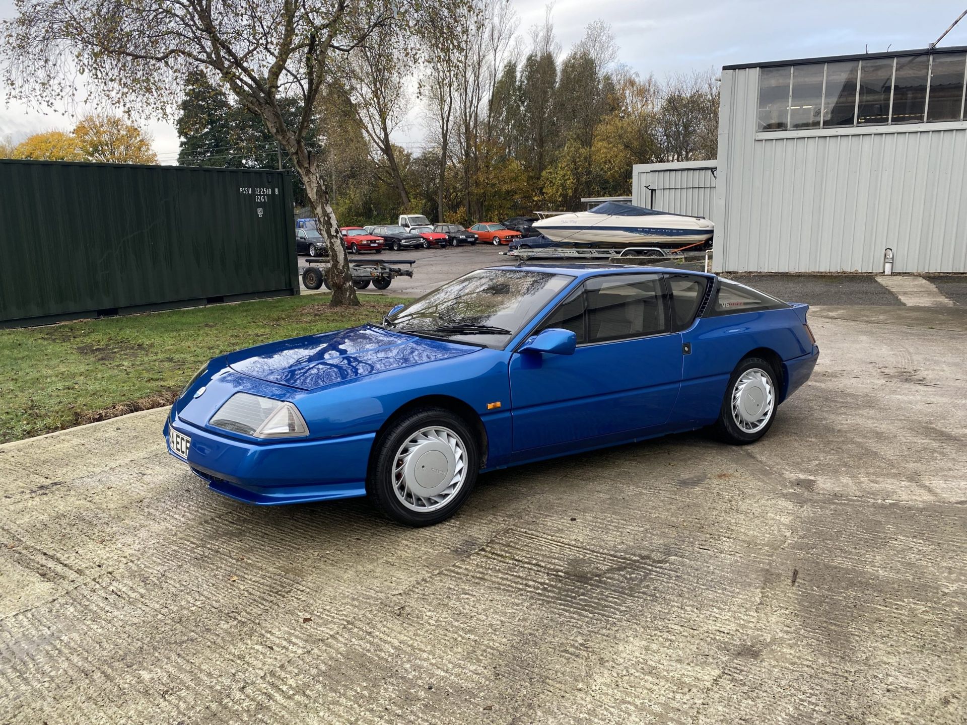 Renault Alpine GTA Turbo - Image 12 of 53