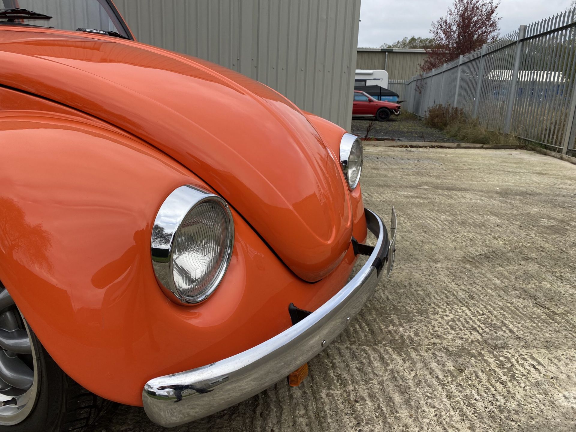 Volkswagen Beetle - Image 15 of 51