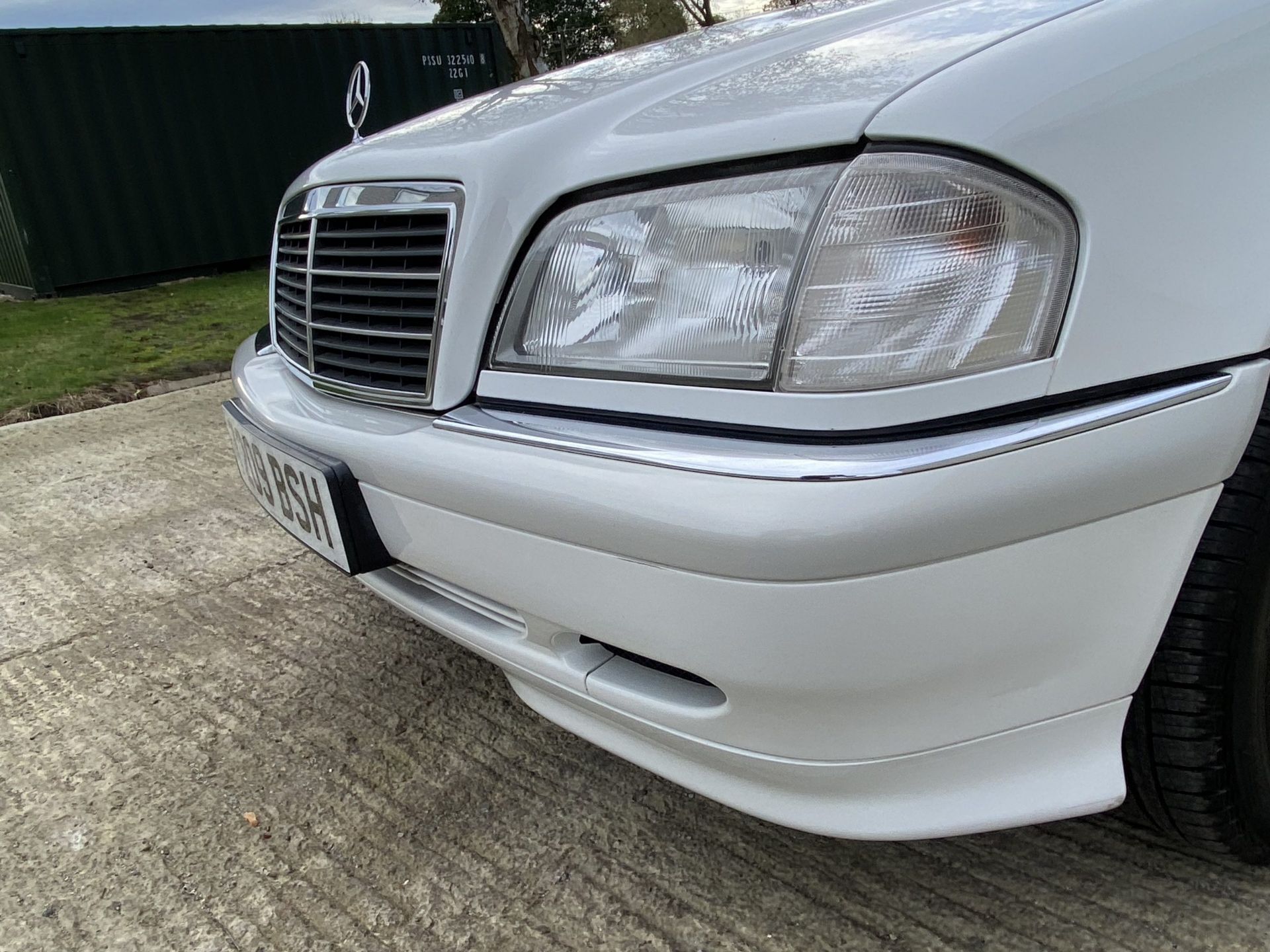 Mercedes-Benz C240 - Image 22 of 45