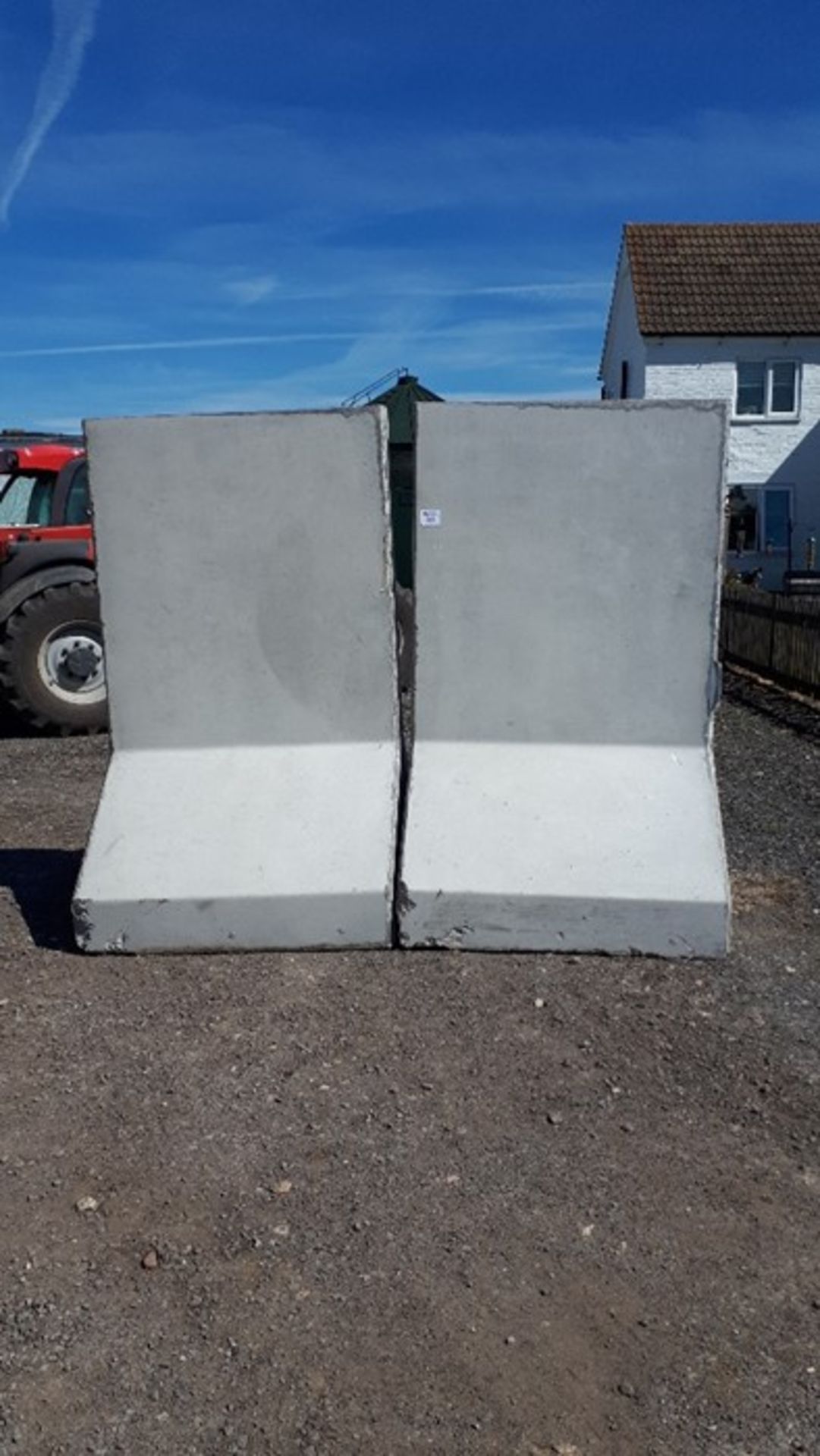 2 x Concrete panel