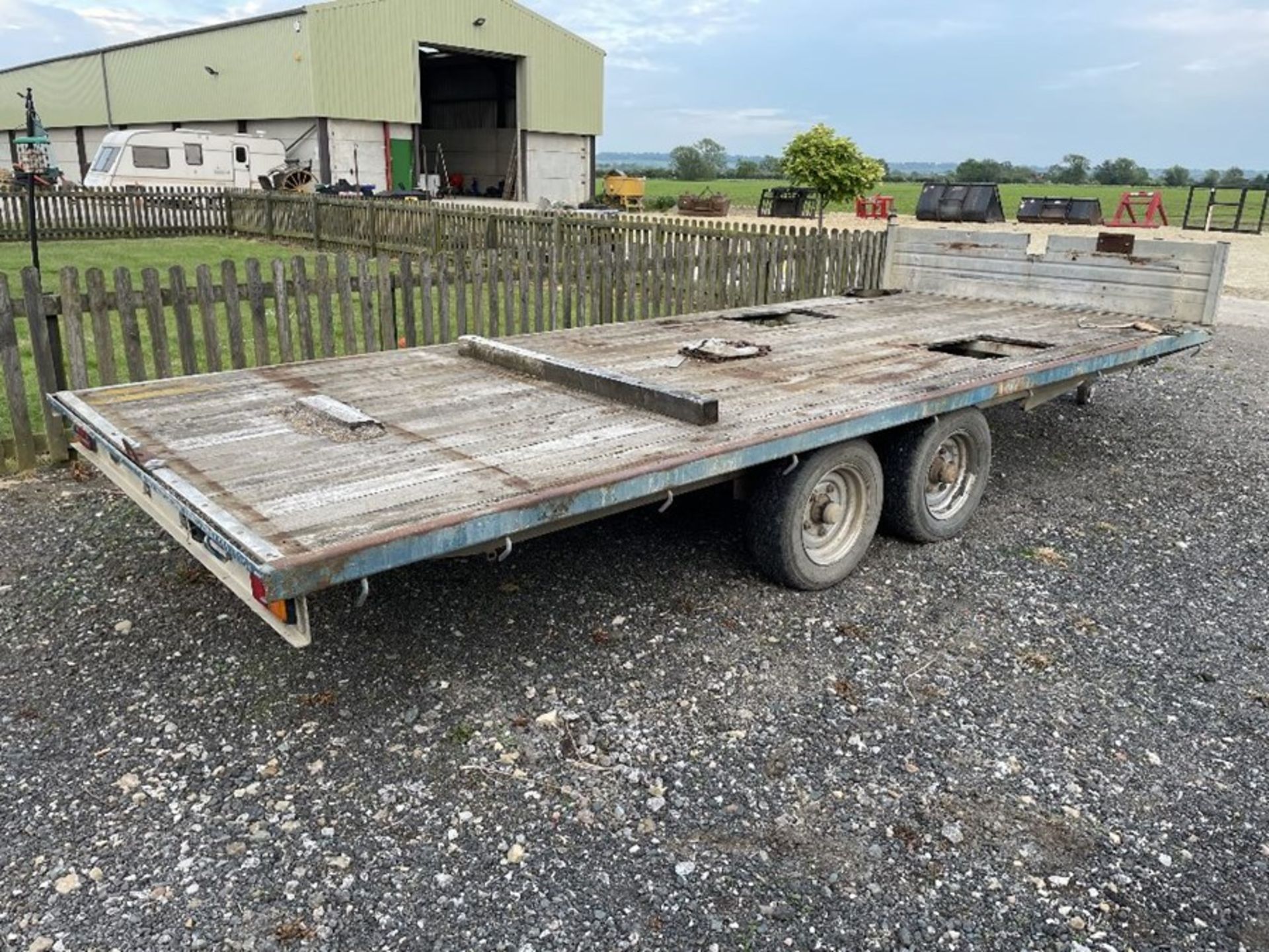 2000 Blueline Trailers flatbed trailer - Image 3 of 4