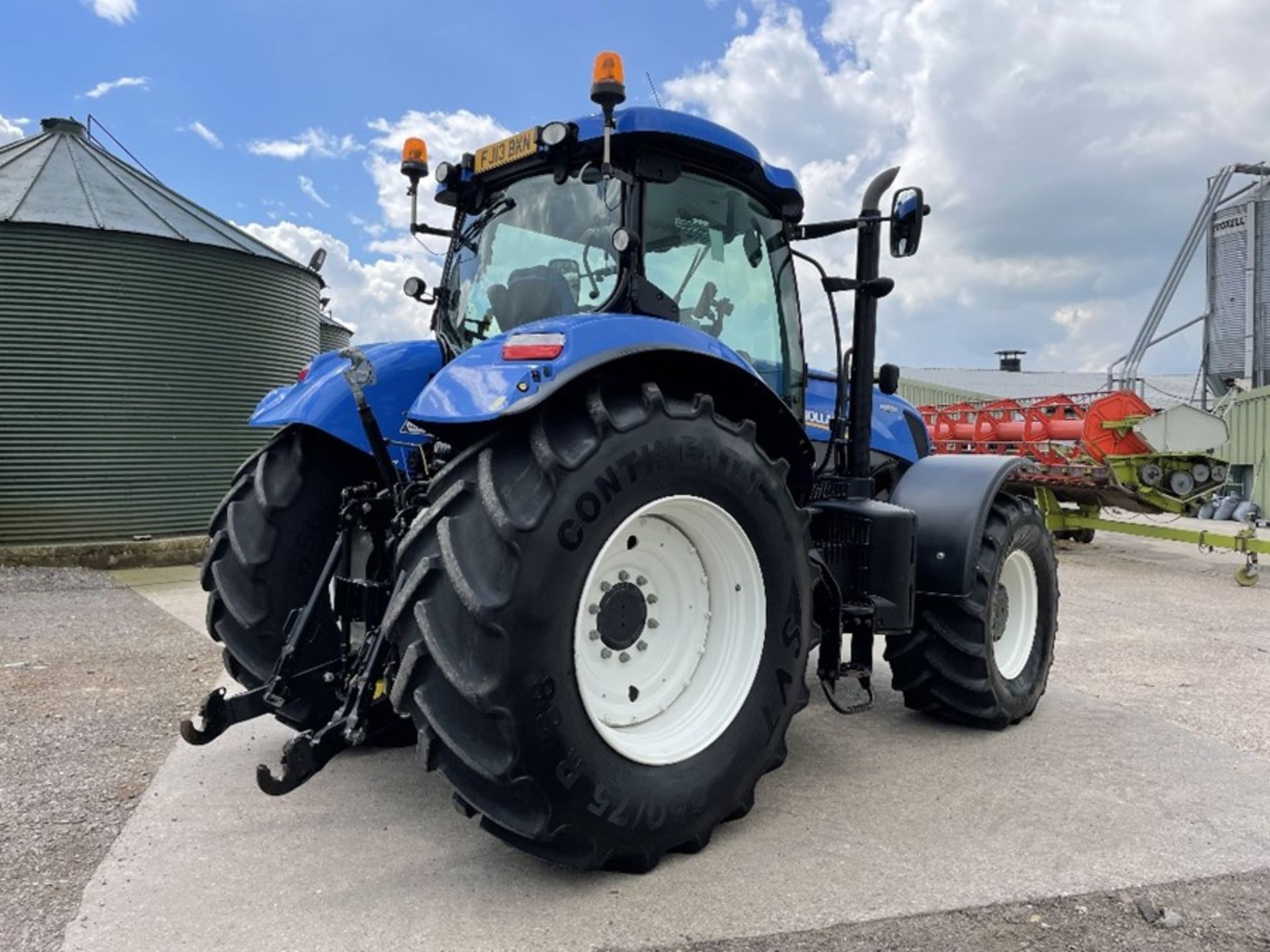 2013 New Holland T7.235 Auto Command - Image 5 of 20