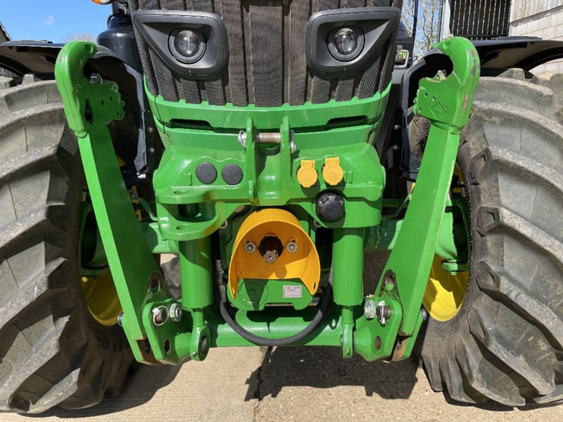 2017 John Deere 6155R tractor - Image 8 of 17