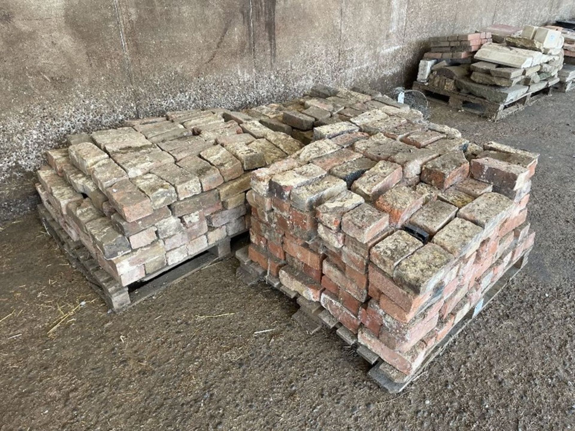 3 x Pallets red bricks