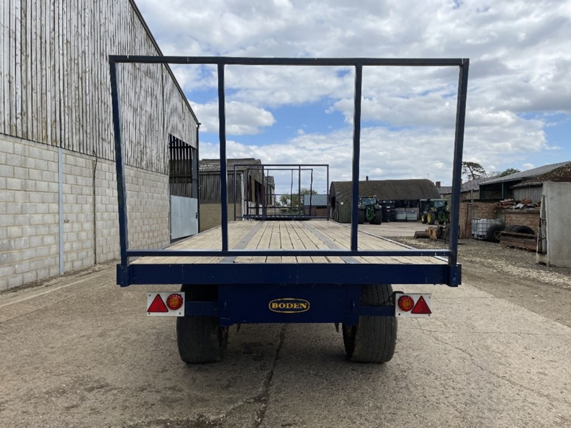 Boden 28ft turntable bale trailer - Image 6 of 8