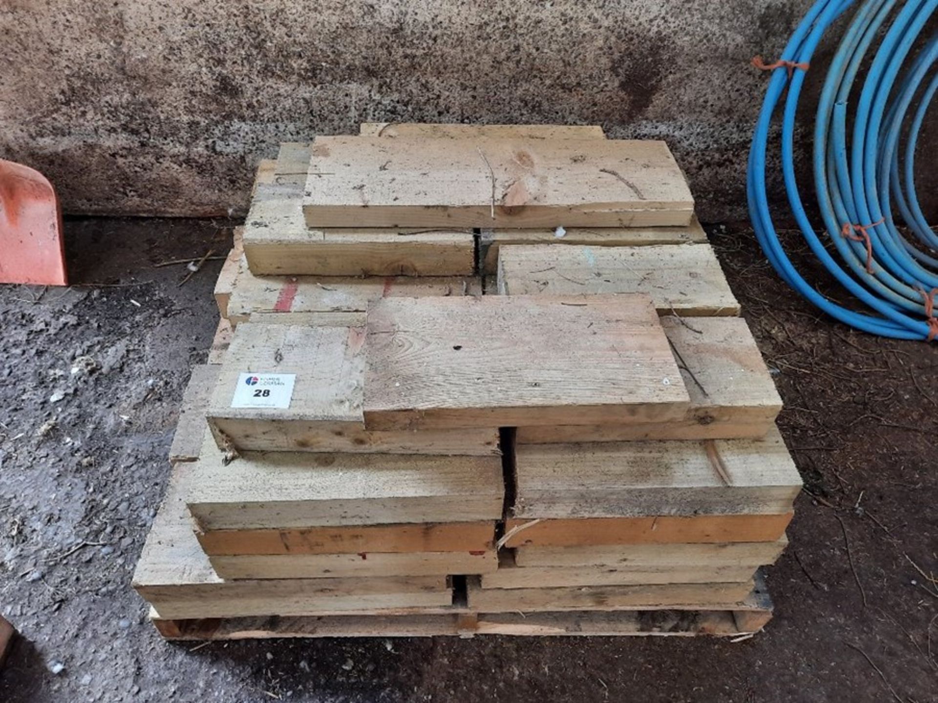 Qty sawn timbers