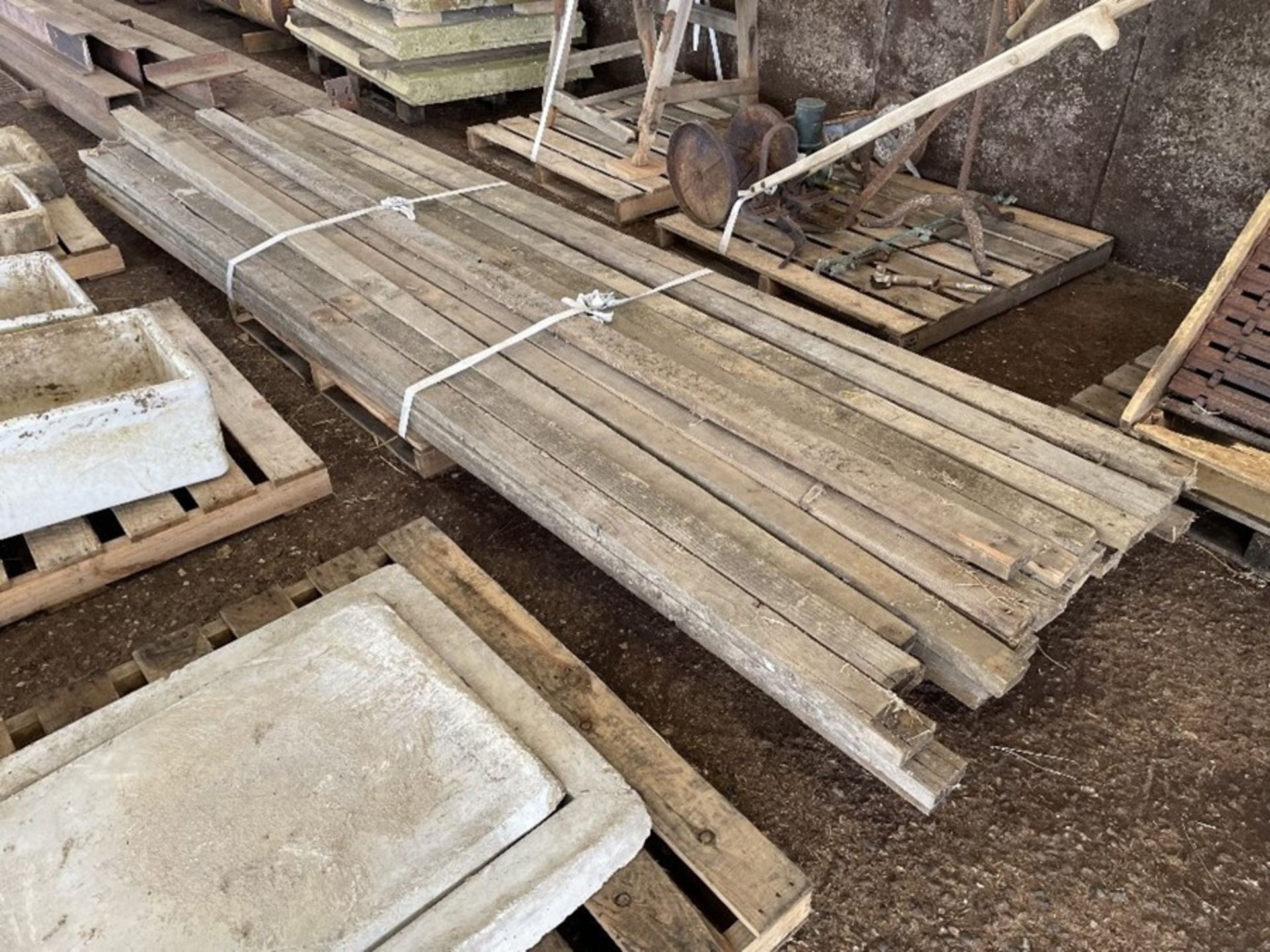 Qty Sawn timber rails 3.5' x 1'