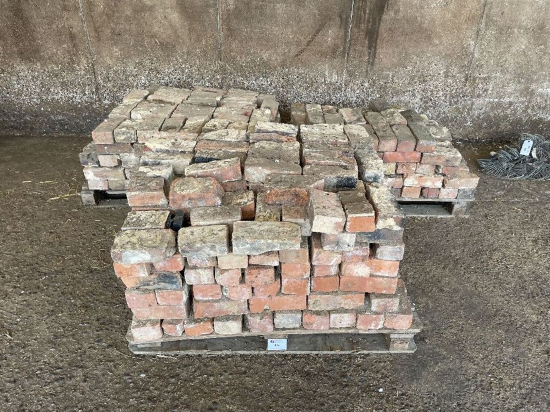 3 x Pallets red bricks - Image 2 of 3