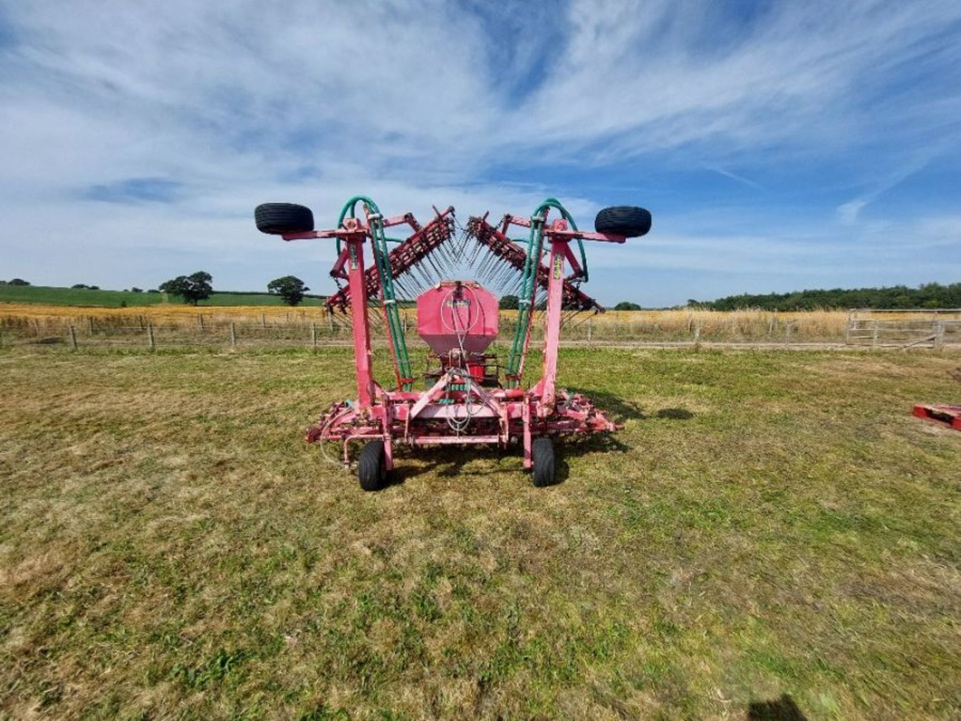 Einböck comb harrow with Pneumatic Star 600 air seeder