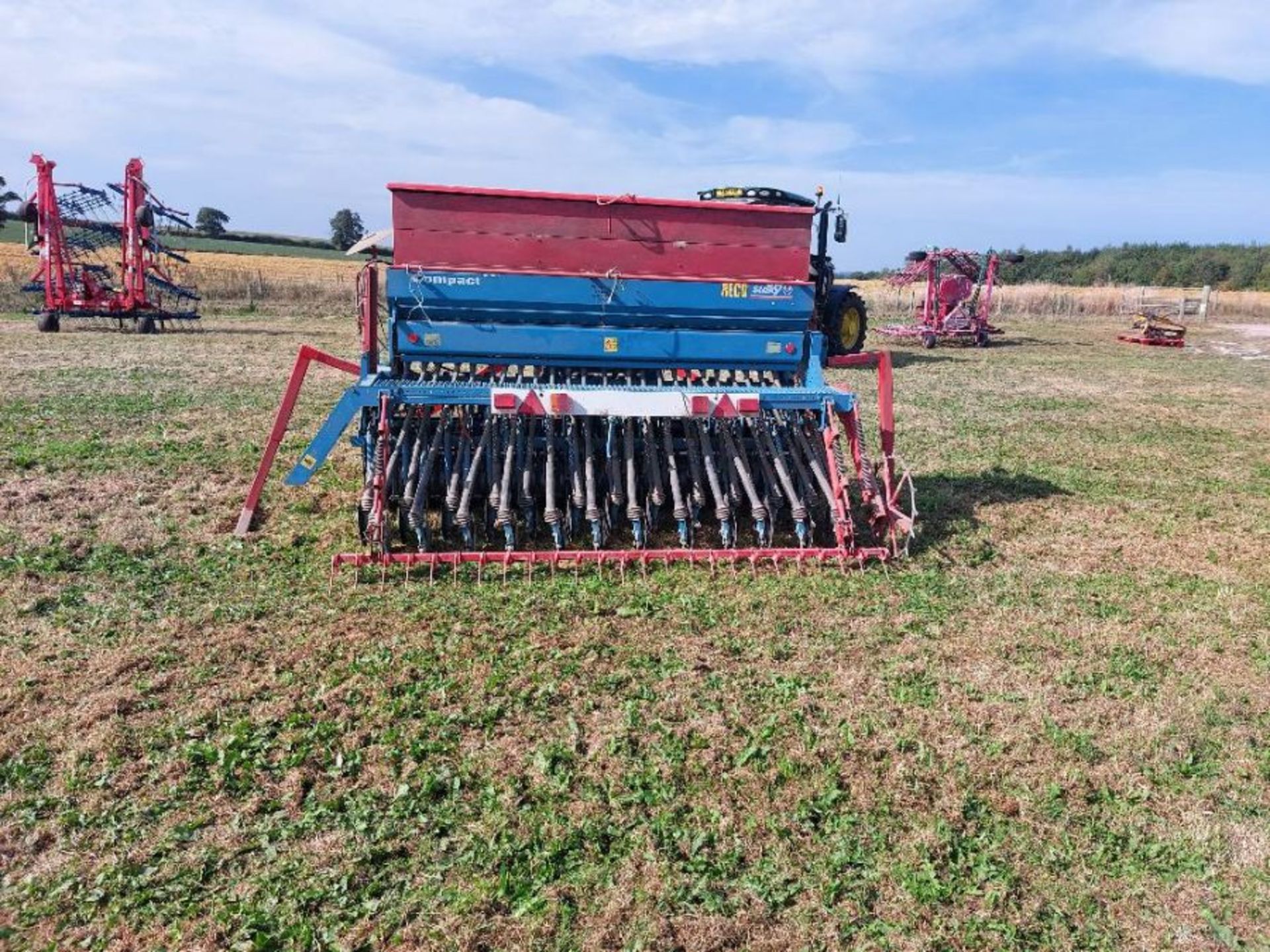 Reco Sulky Compact Master box drill c/w Maschio Dominator Rapido DMR 3000 power harrow - Image 3 of 4