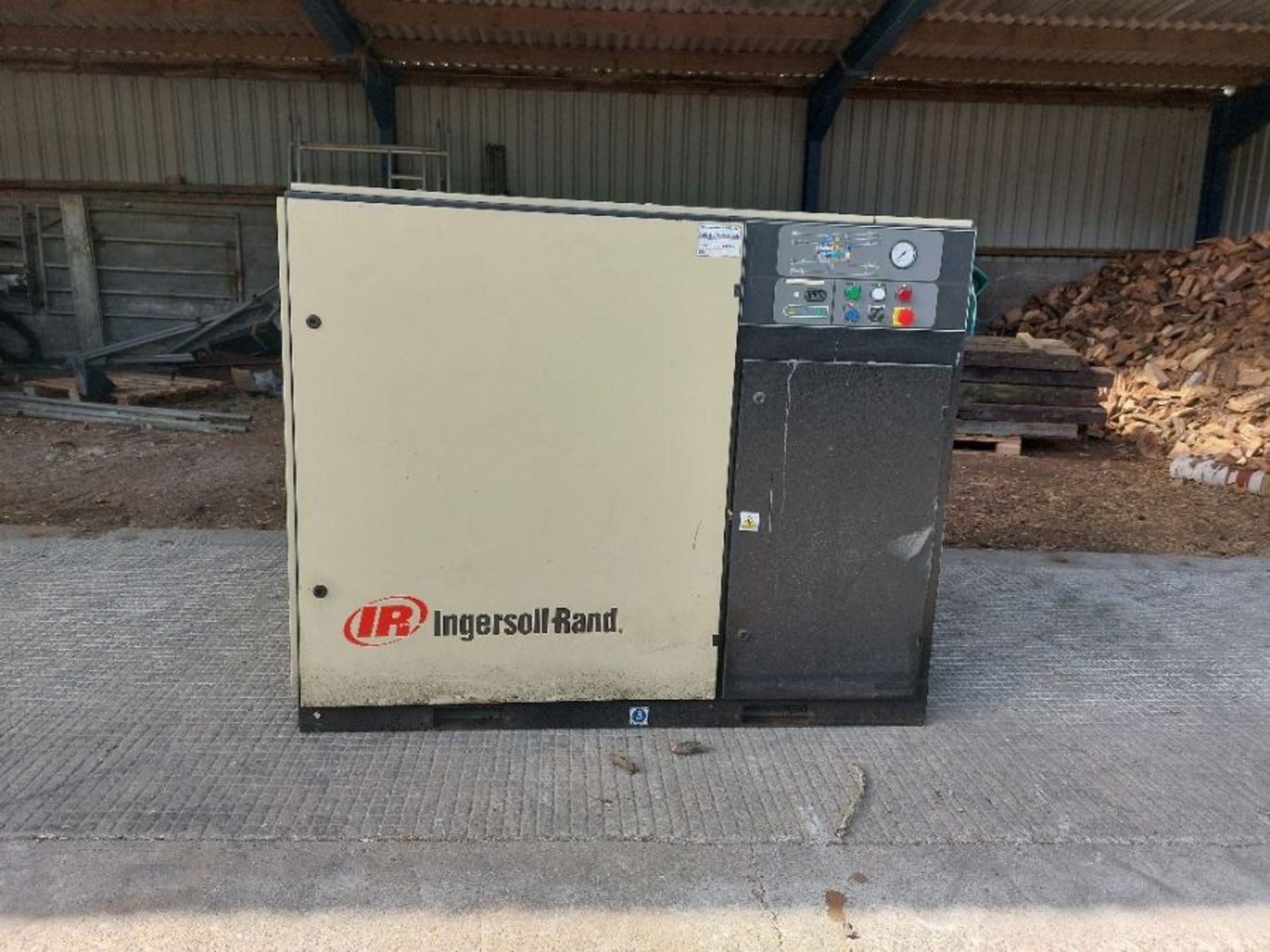 Ingersoll Rand UP5-30-10 rotary screw compressor