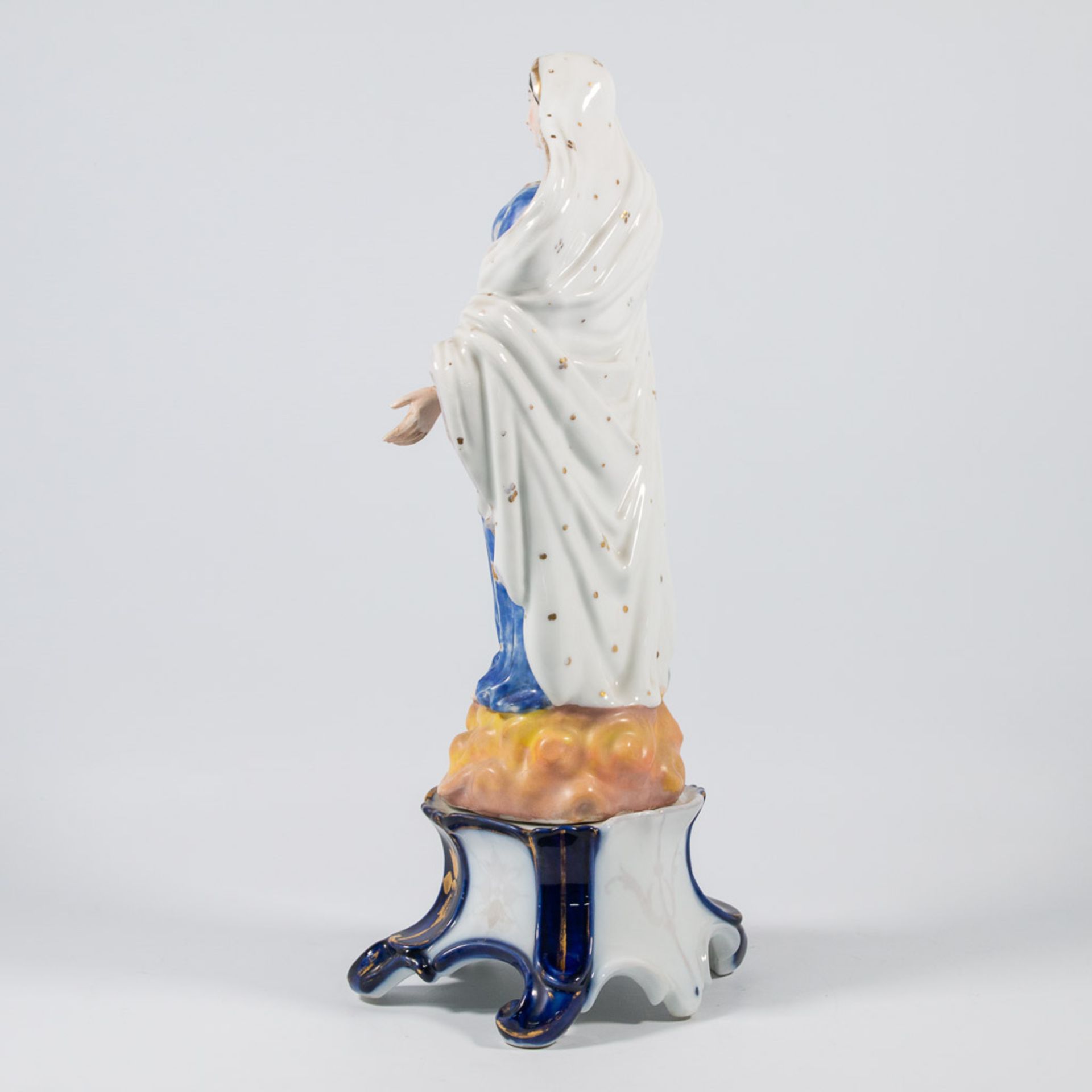 Madonna made of porcelain, 19th century - Image 4 of 18