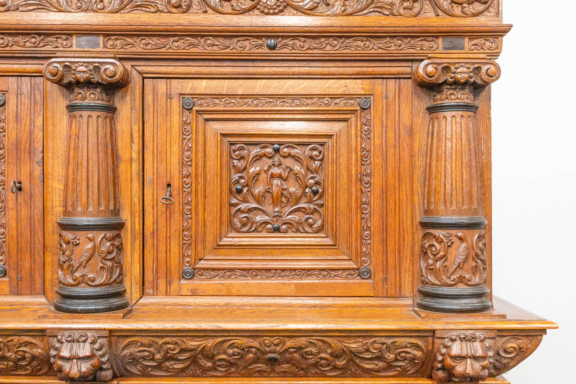 A cabinet, made in Flemish renaissance style, oak with fine sculptures, 19th century. - Image 26 of 27