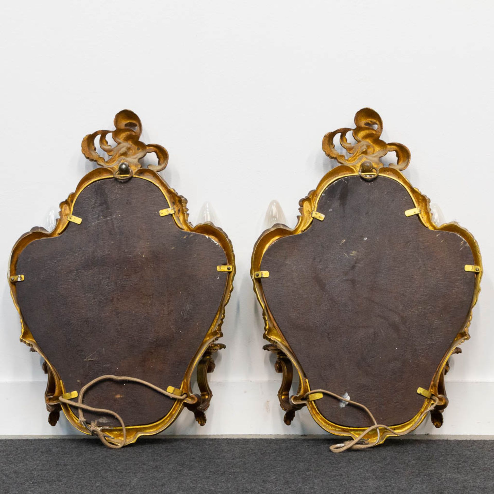 A pair of bronze hall lamps with mirrors. First half of 20th century. - Image 7 of 14