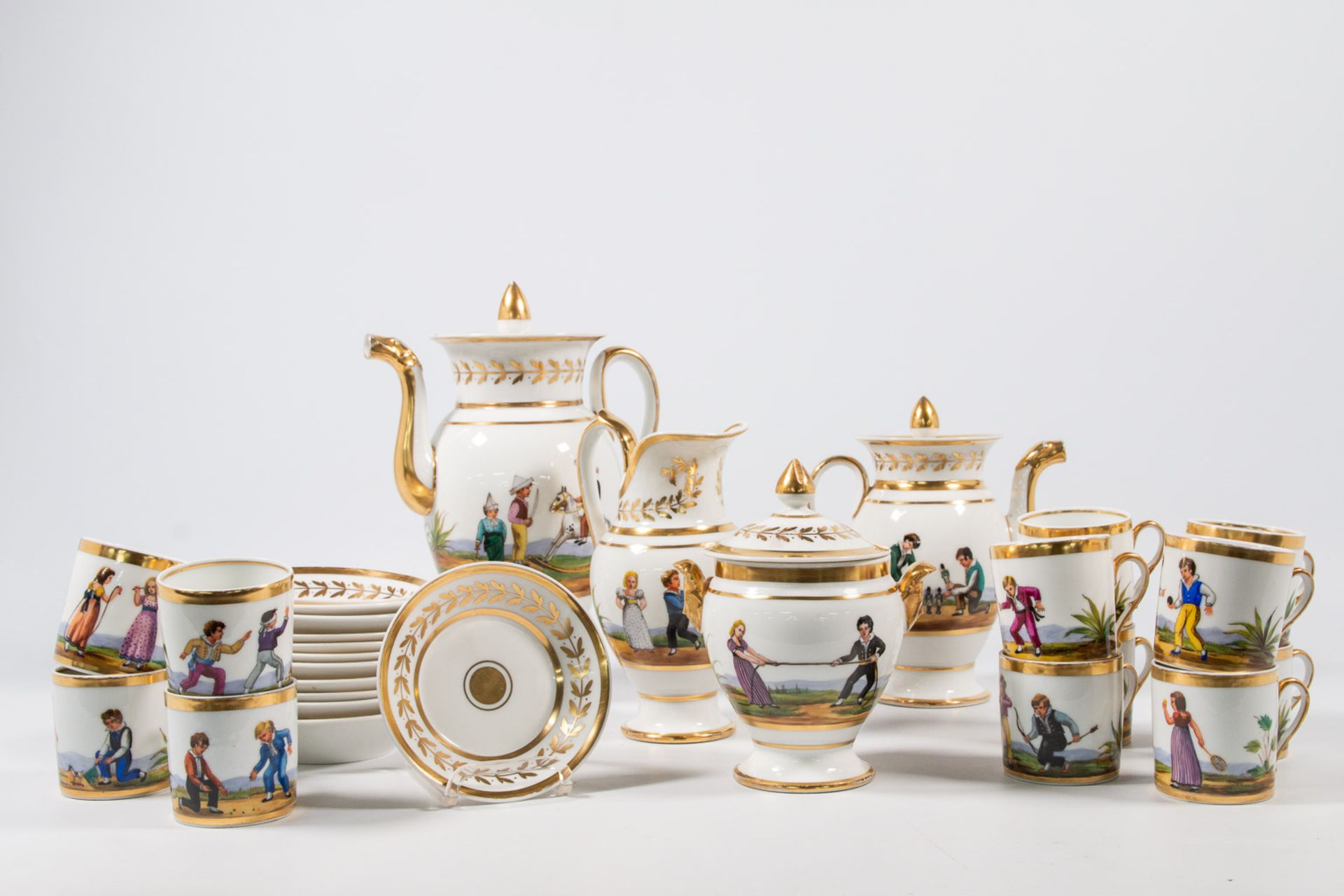 A Complete 'Vieux Bruxelles' coffee and tea service made of porcelain. - Image 41 of 53