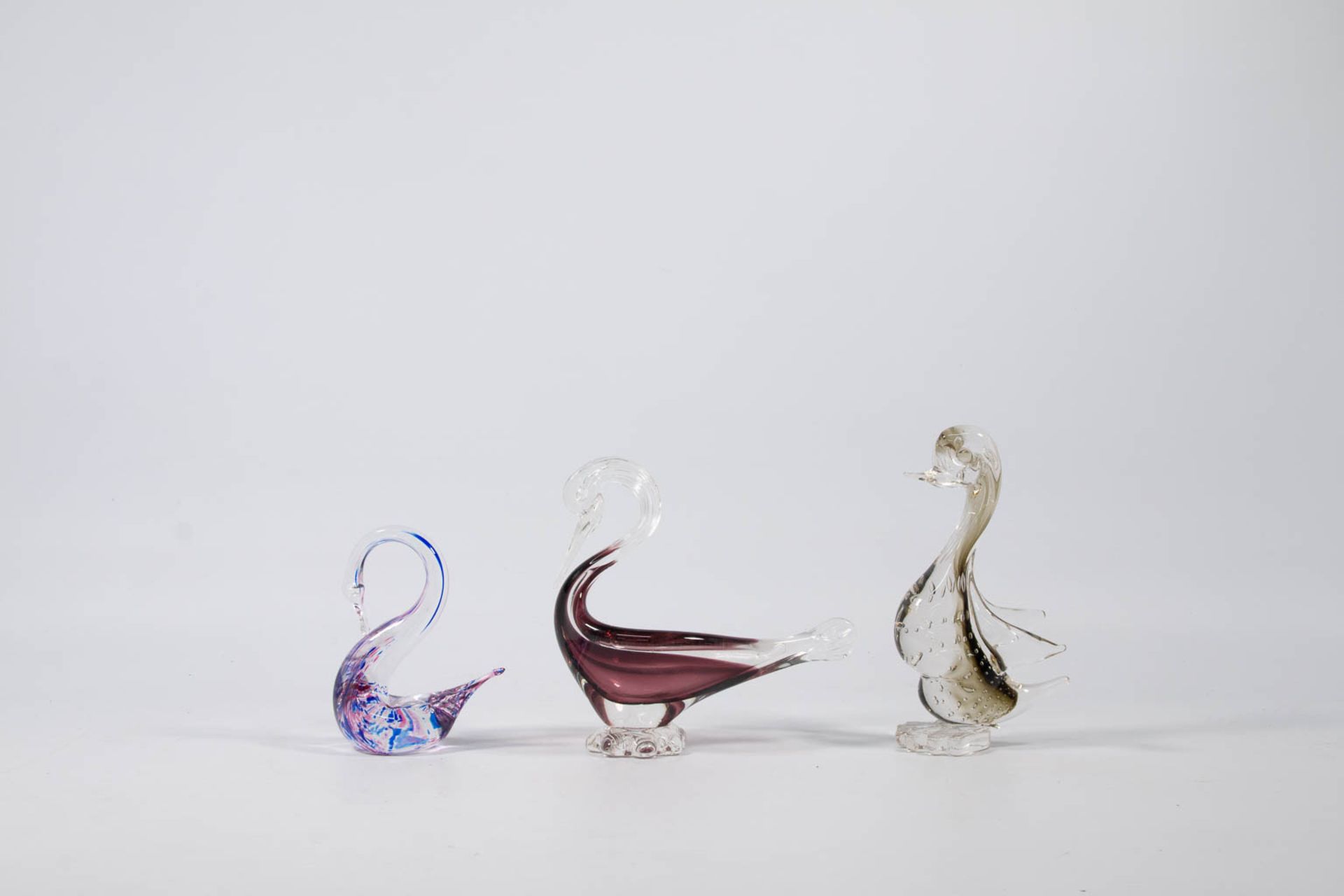 A collection of 7 Murano figurines of birds, Italy 20th century. - Bild 4 aus 18