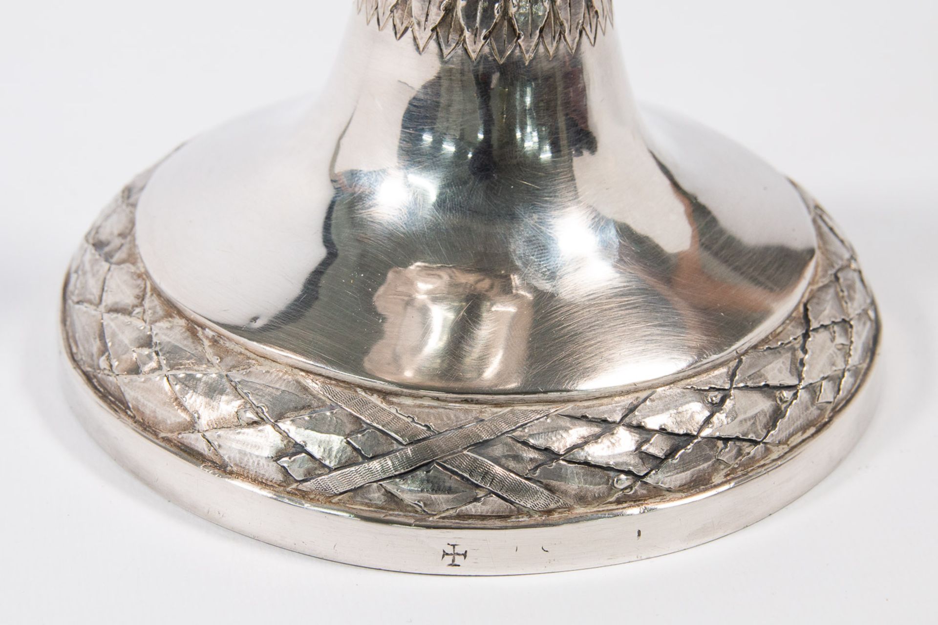 An antique, silver ciborium. - Image 10 of 10