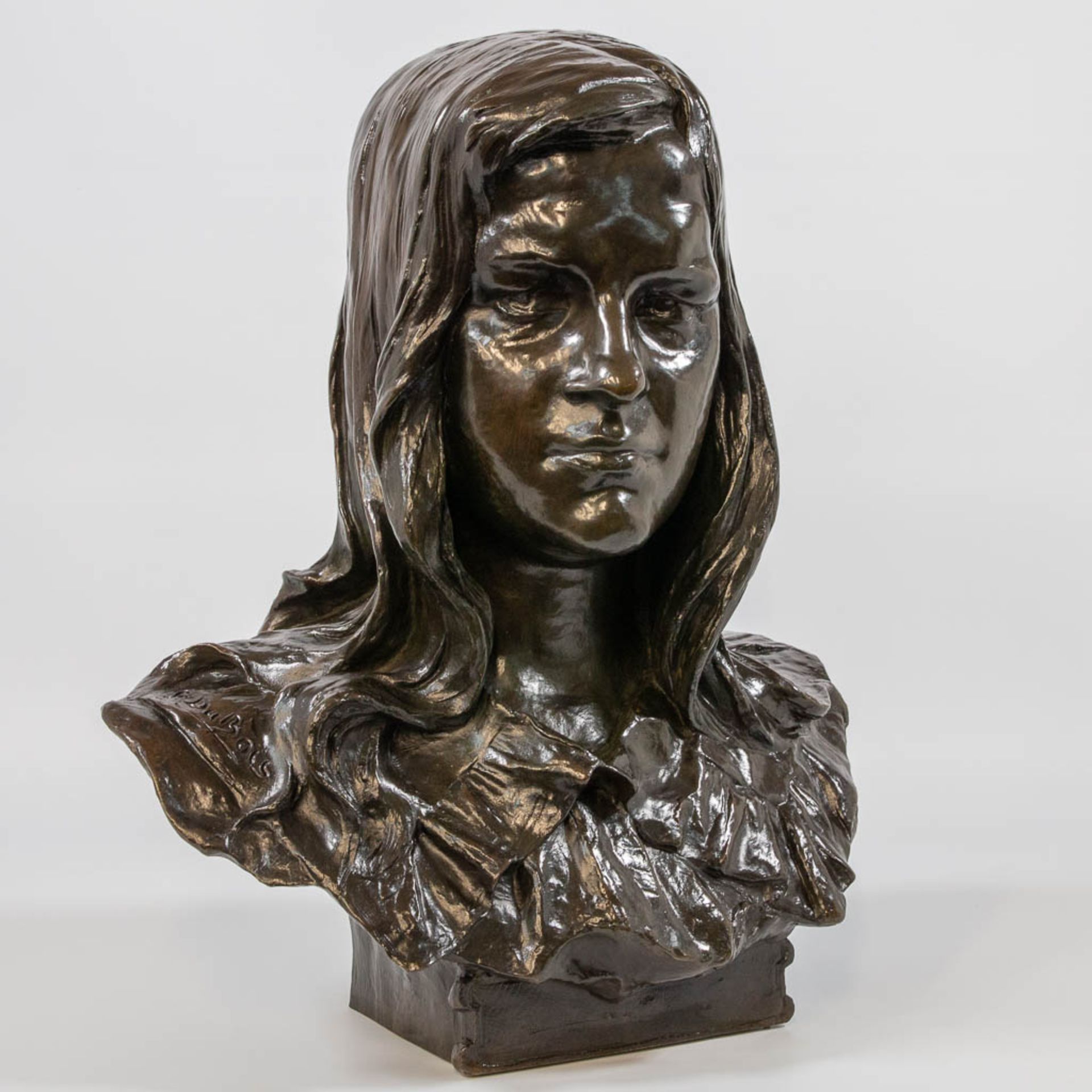 Paul DU BOIS (1858/59-1938) a bronze bust of a lady. - Bild 8 aus 12