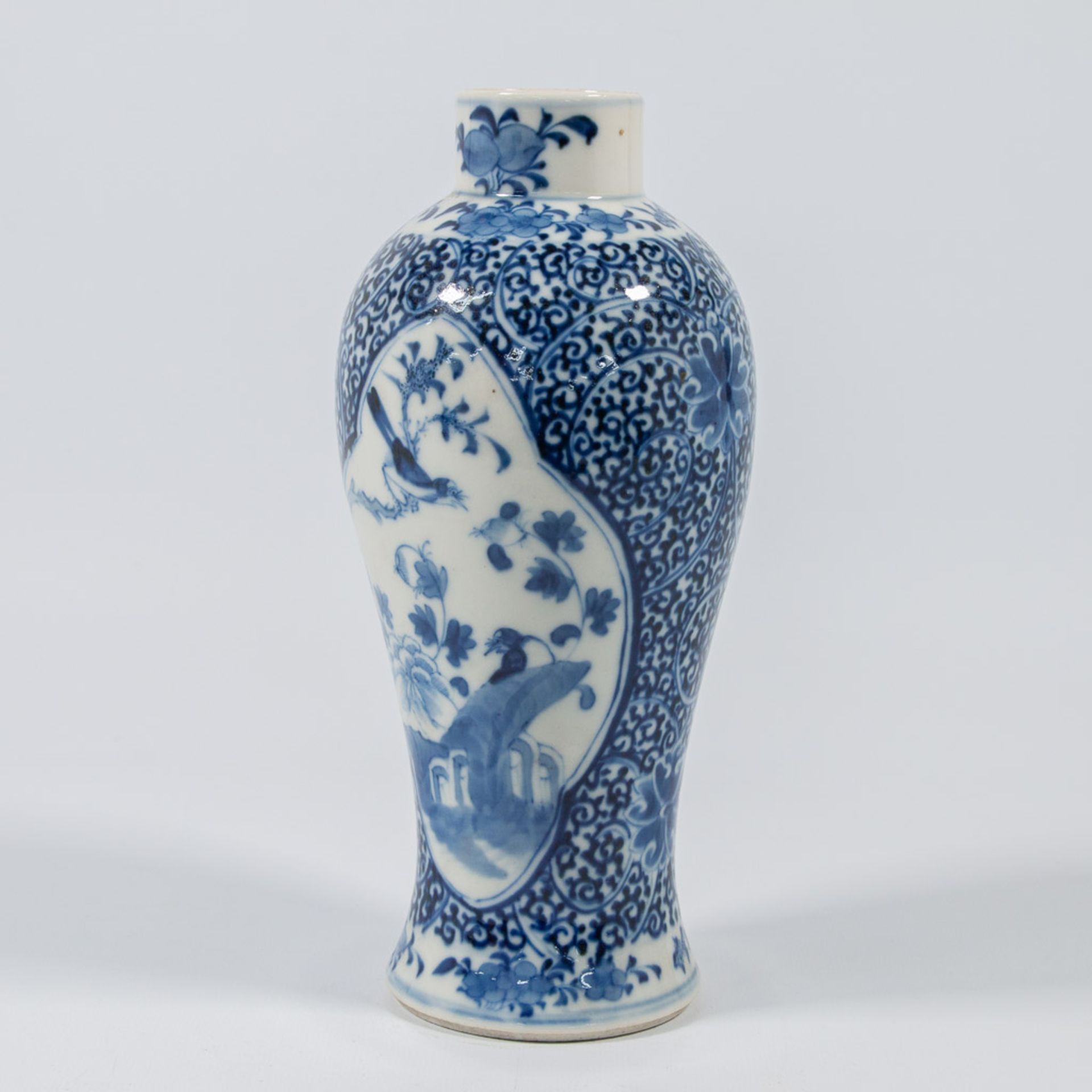 A Chinese vase, blue and white, marked Kangxi. - Image 12 of 32