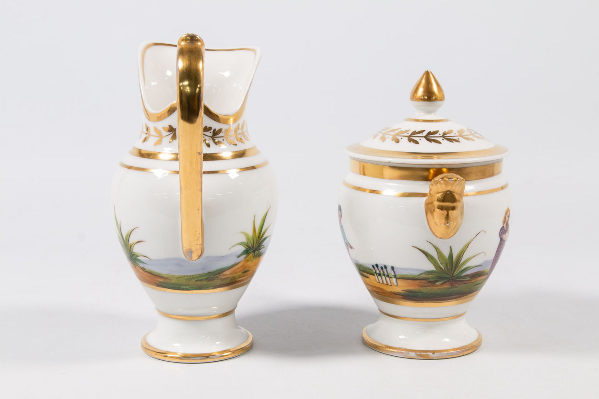 A Complete 'Vieux Bruxelles' coffee and tea service made of porcelain. - Image 33 of 53