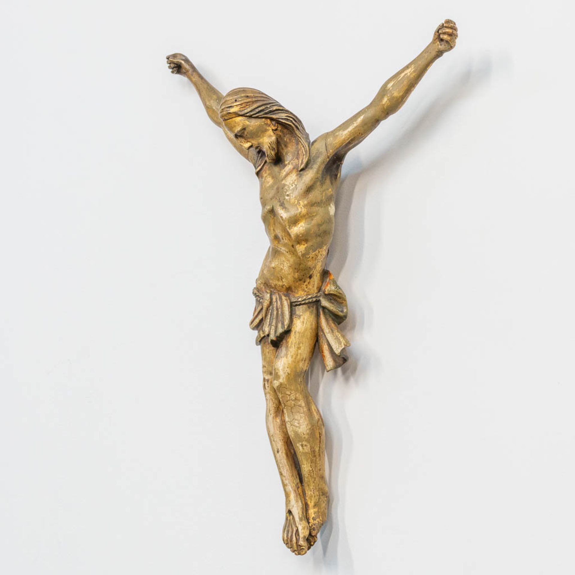 A wood sculptured Corpus of Jesus Christ, Gold plated, 18th century. - Bild 2 aus 9