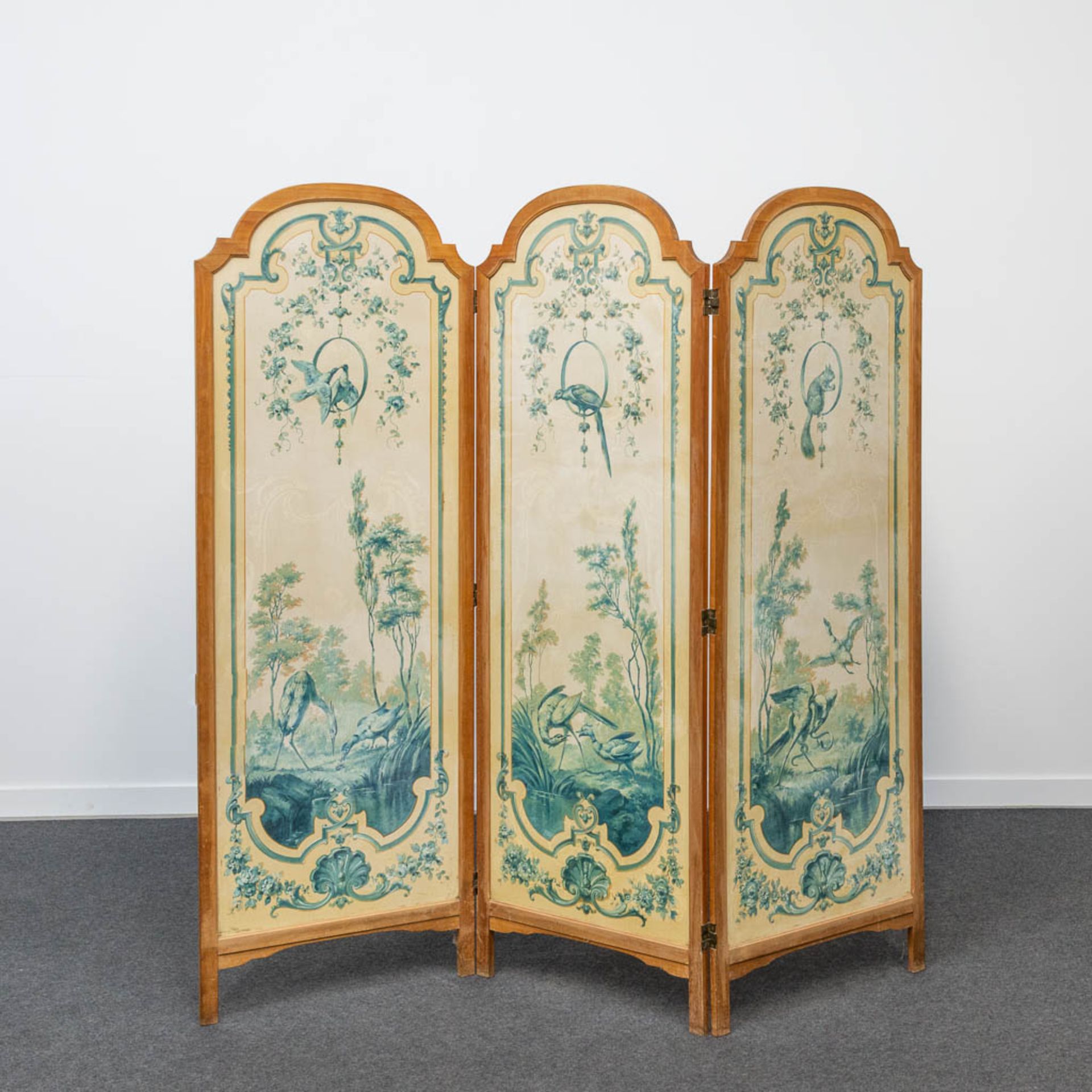 A hand painted folding screen / Room Divider with birds and landscapes - Bild 7 aus 21