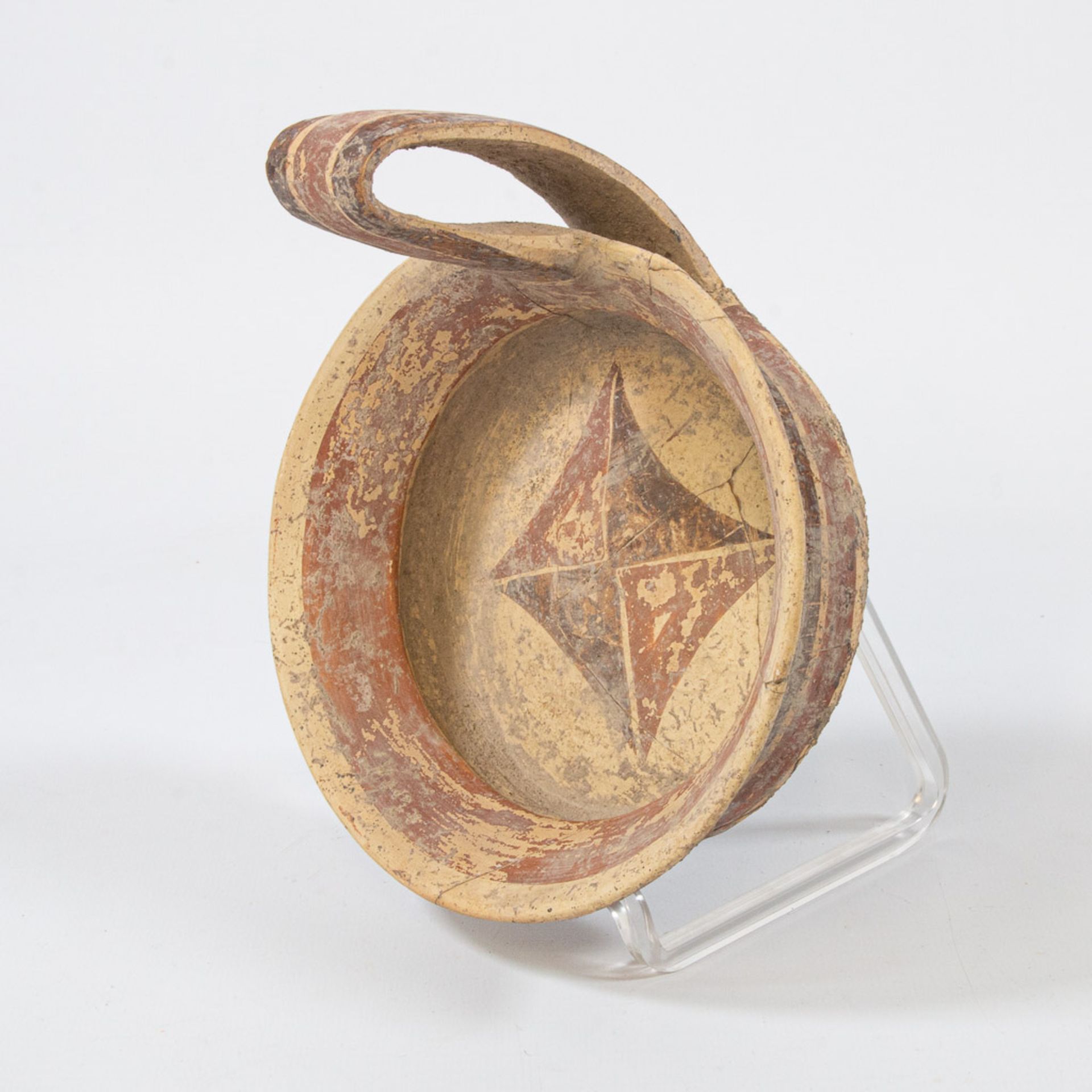 An antique Roman piece of pottery, 1st-2nd century. - Image 8 of 17