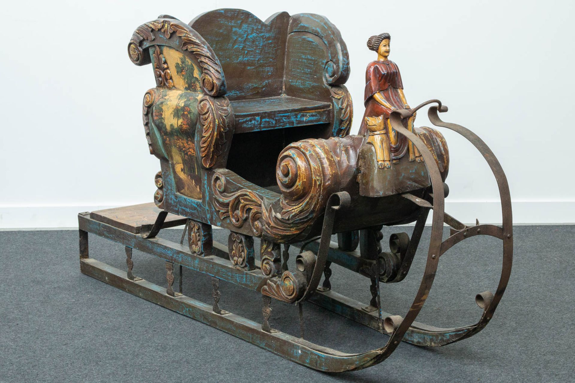 A large, hand-painted sledge, 20th century. - Bild 16 aus 25