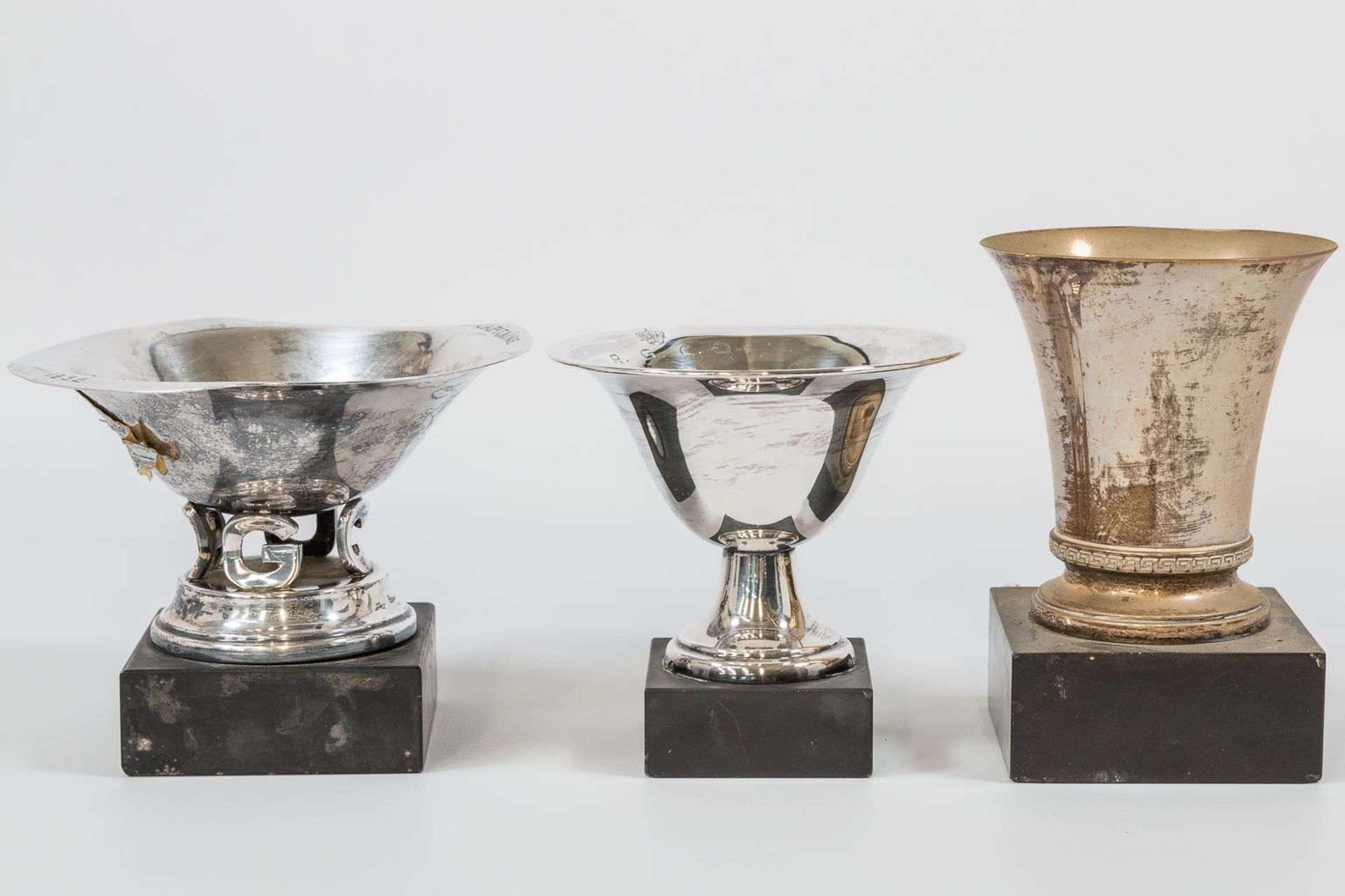 A large colllection of 18 silver and silver plated trophies. - Image 9 of 9