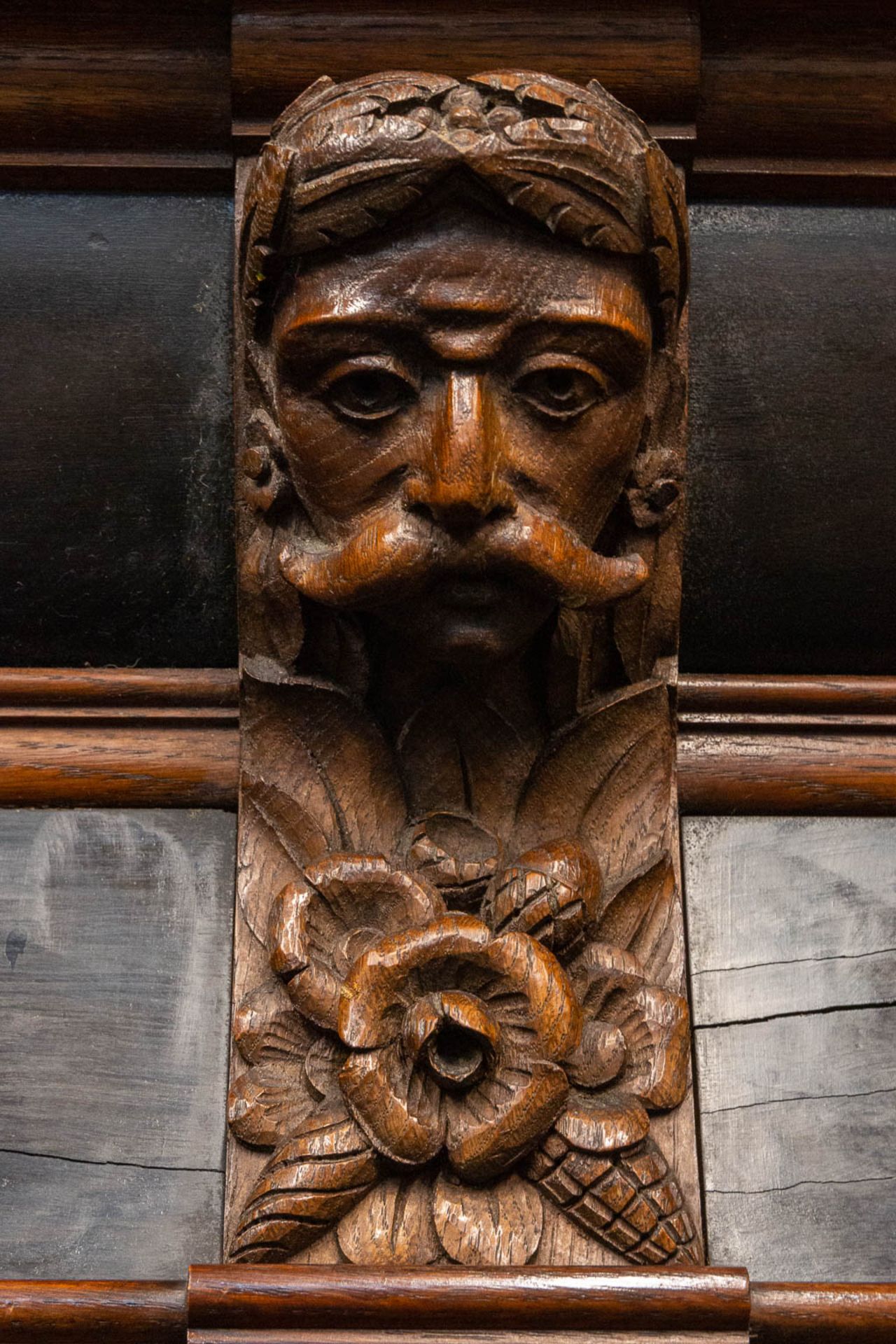 A portal cabinet, made un Utrecht, and made of oak combined with ebony, 19th century. - Bild 18 aus 22