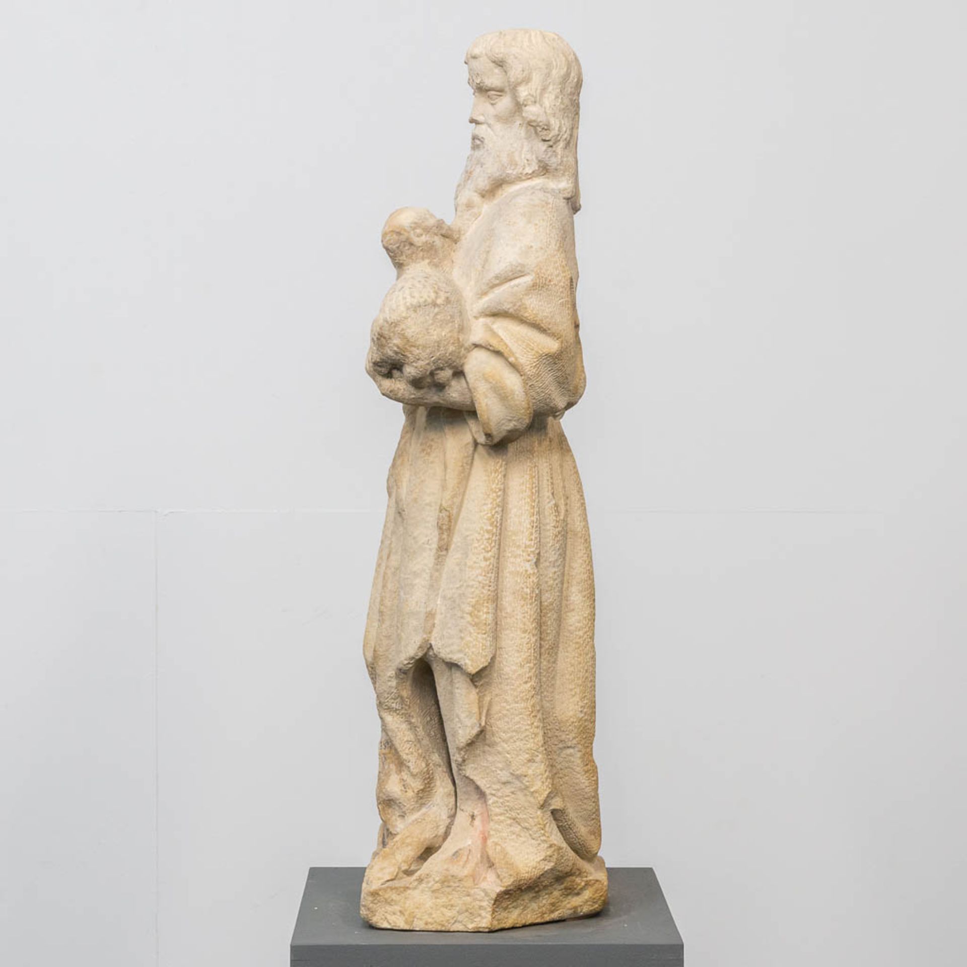 An antique statue of 'John The Baptist' with the lamb, made of sculptured stone. - Bild 3 aus 13