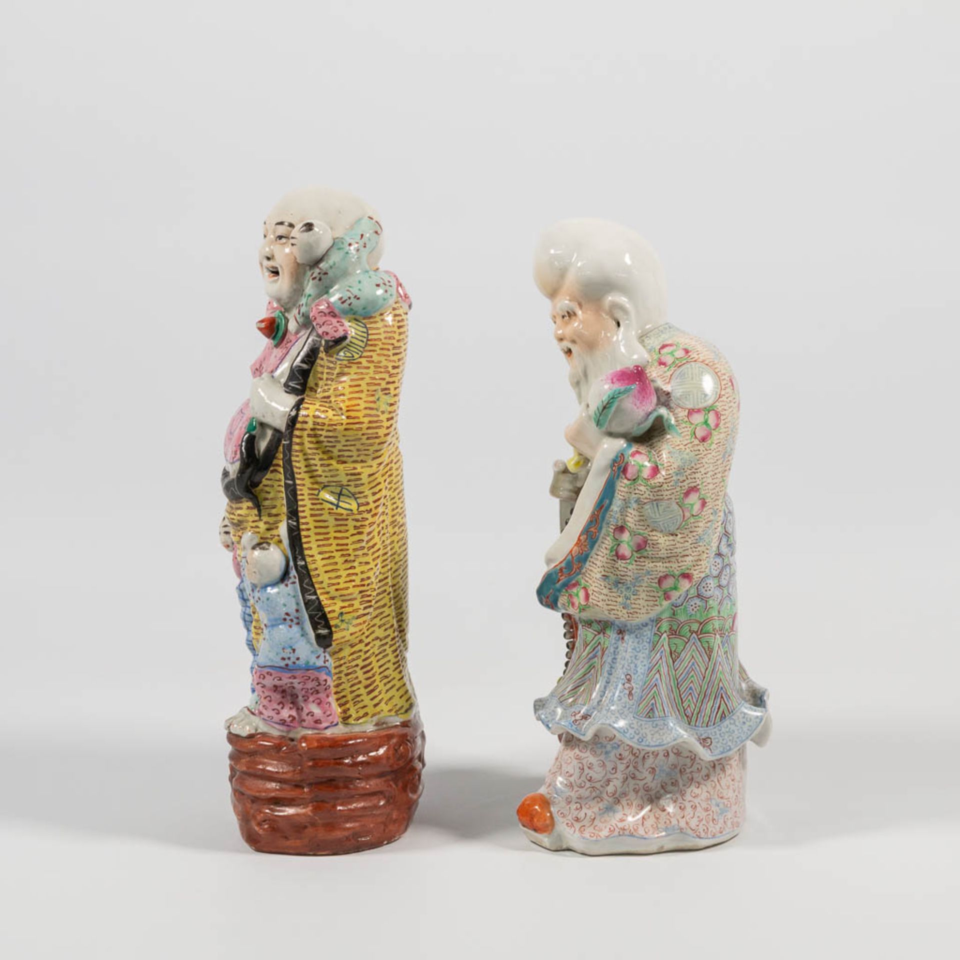A Collection of 4 Chinese immortal figurines, made of porcelain. - Image 6 of 25