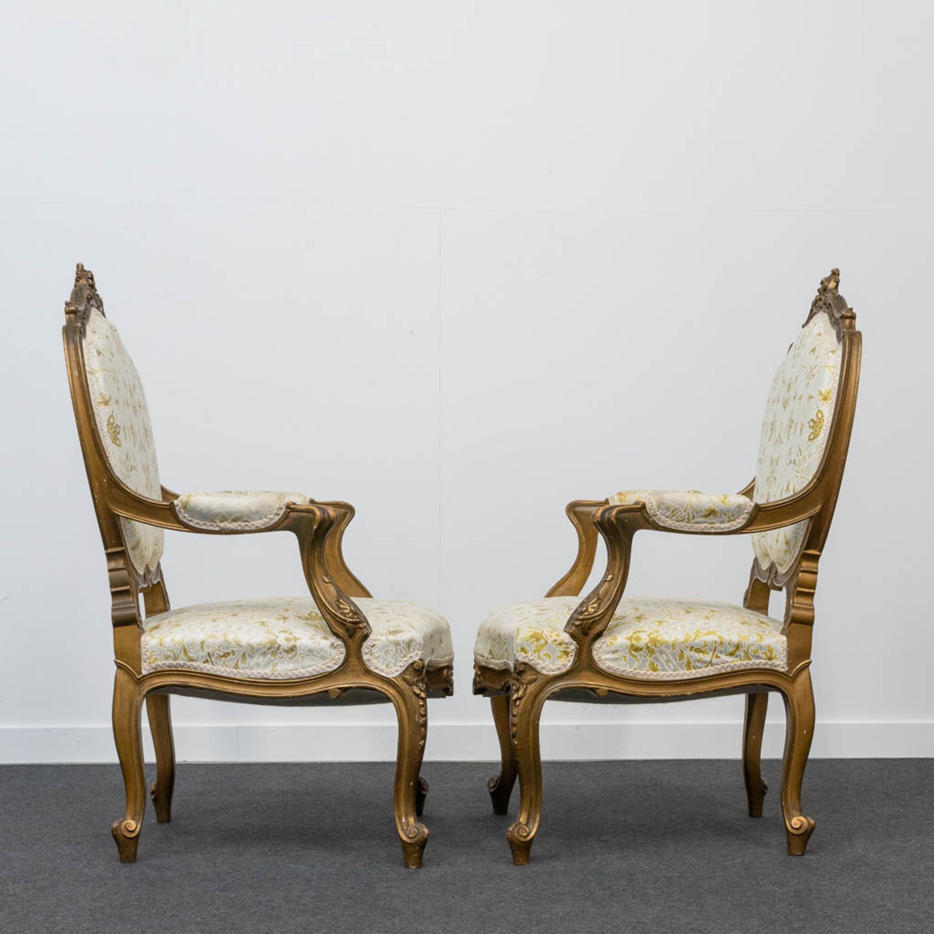 A pair of Louis XV style armchairs - Image 3 of 16