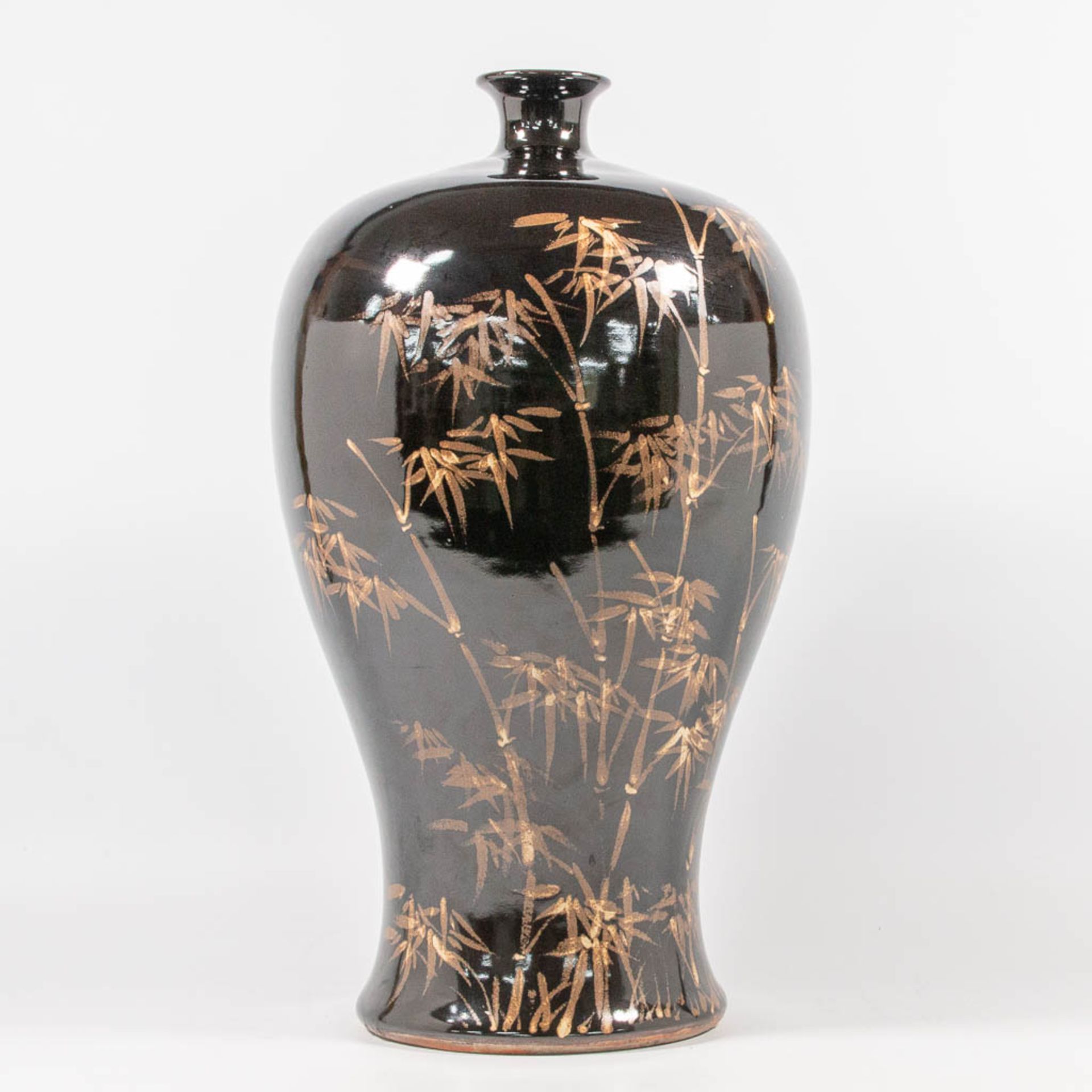 An Asian Vase with black and gold bamboo decor - Image 7 of 14