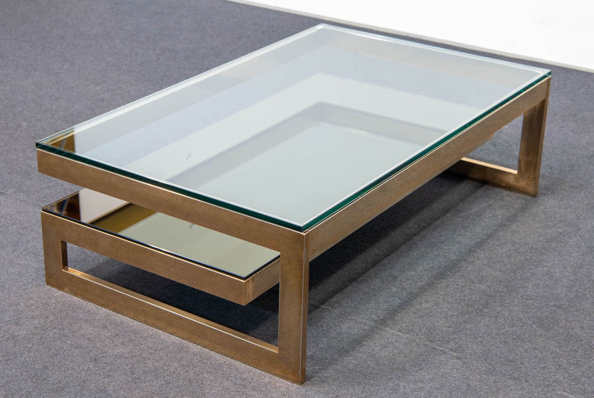 A Belgo-Chrom G-Shape coffee Table with fumé glass and clear glass. 20th century. - Image 15 of 19