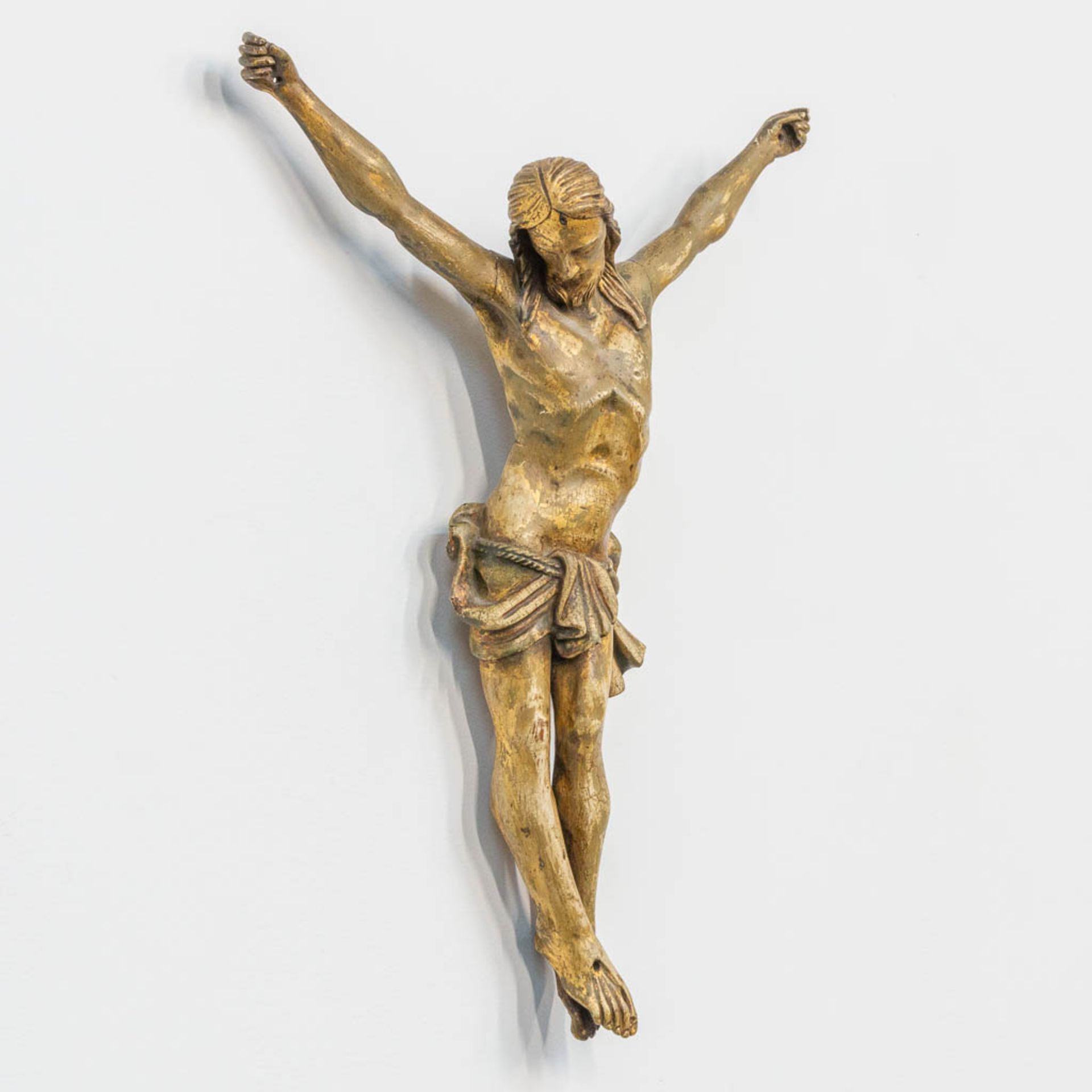 A wood sculptured Corpus of Jesus Christ, Gold plated, 18th century. - Image 3 of 9