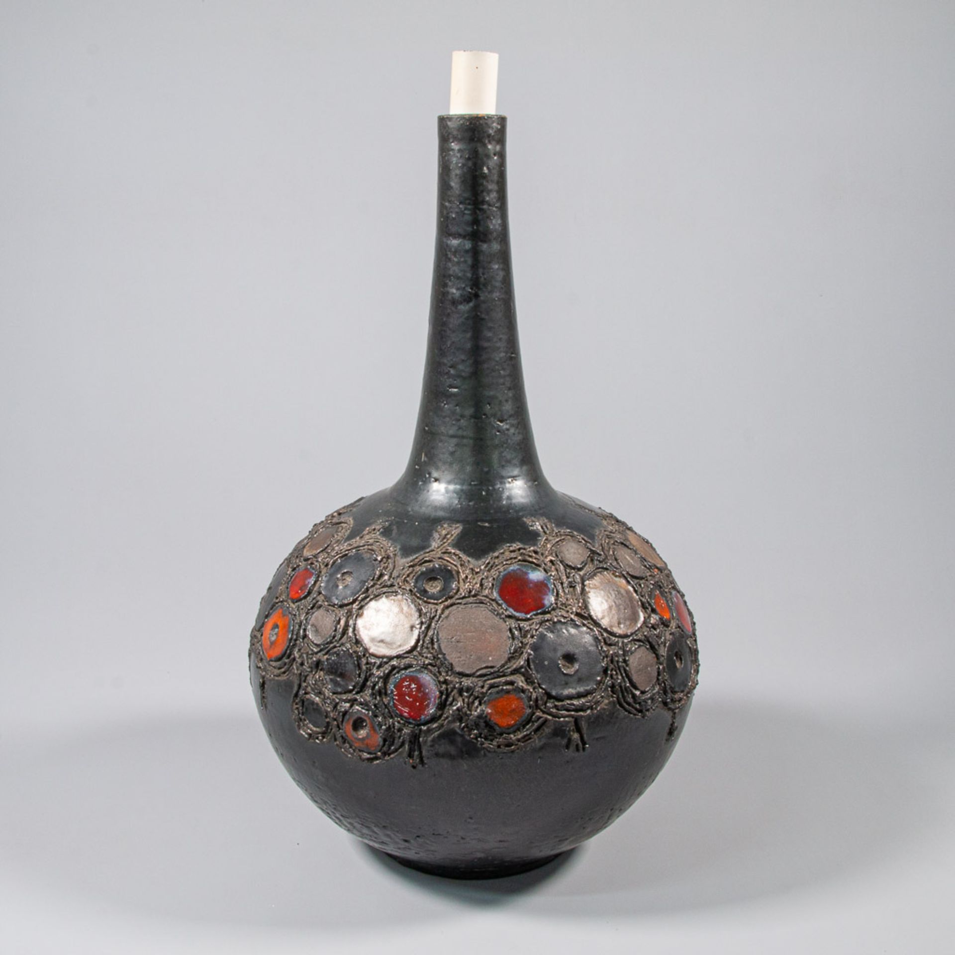 Rogier Joseph VANDEWEGHE (1923) a lamp base in ceramics, marked Perignem.