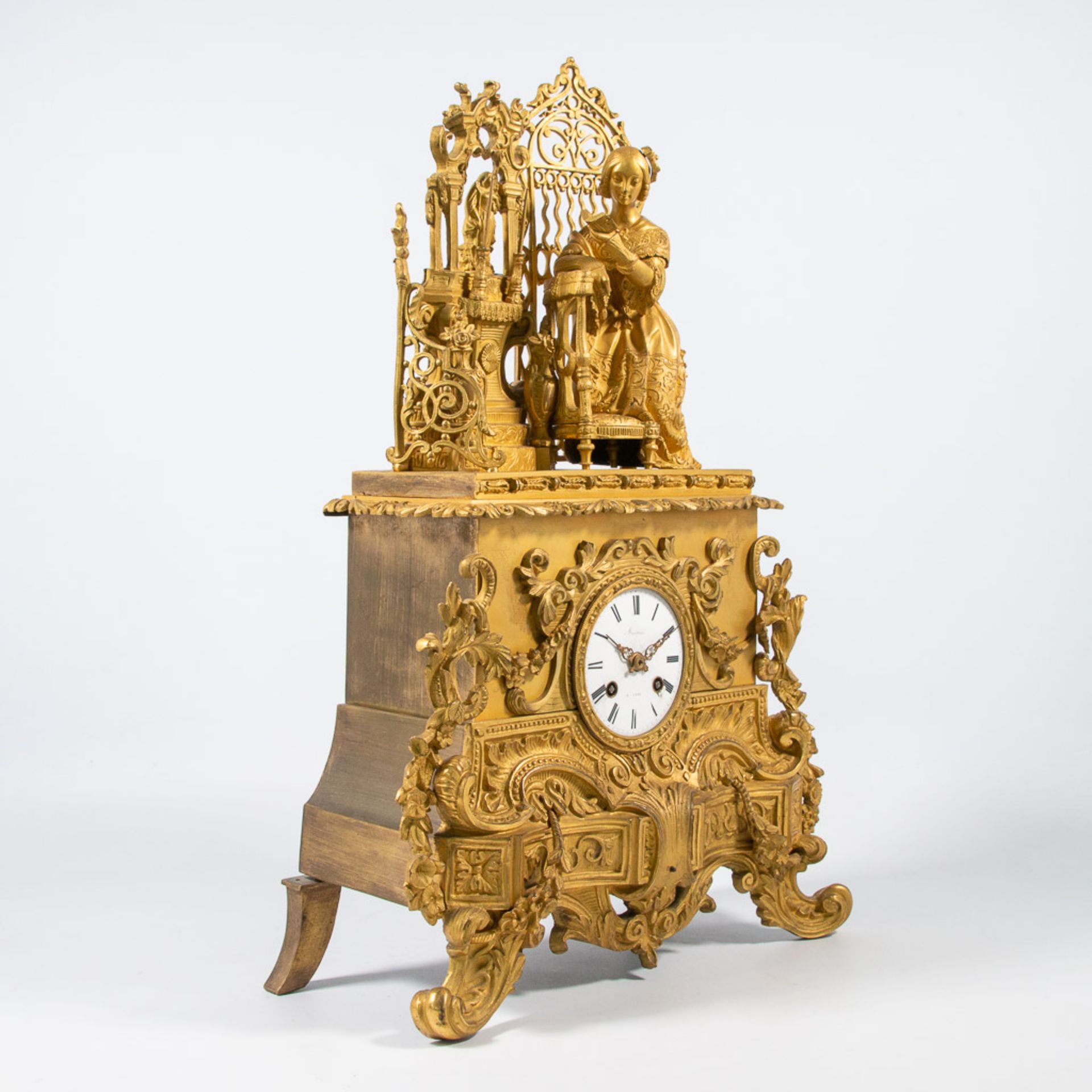 An ormolu bronze clock, 'Mortier à Gand', 19th century. - Image 9 of 23