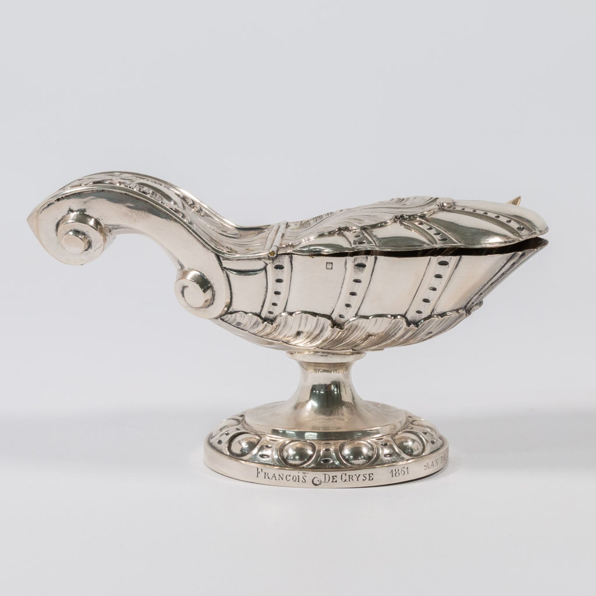 A silver Insence burner and Insence jar. - Image 11 of 39