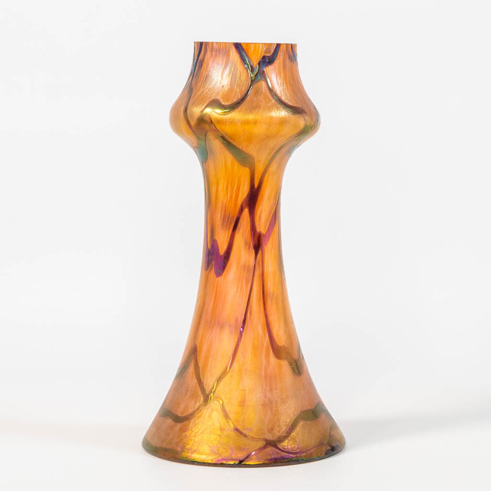 Johann LOETZ (1880-1940) A Pate de verre vase in art nouveau style, 1900s - Image 3 of 8