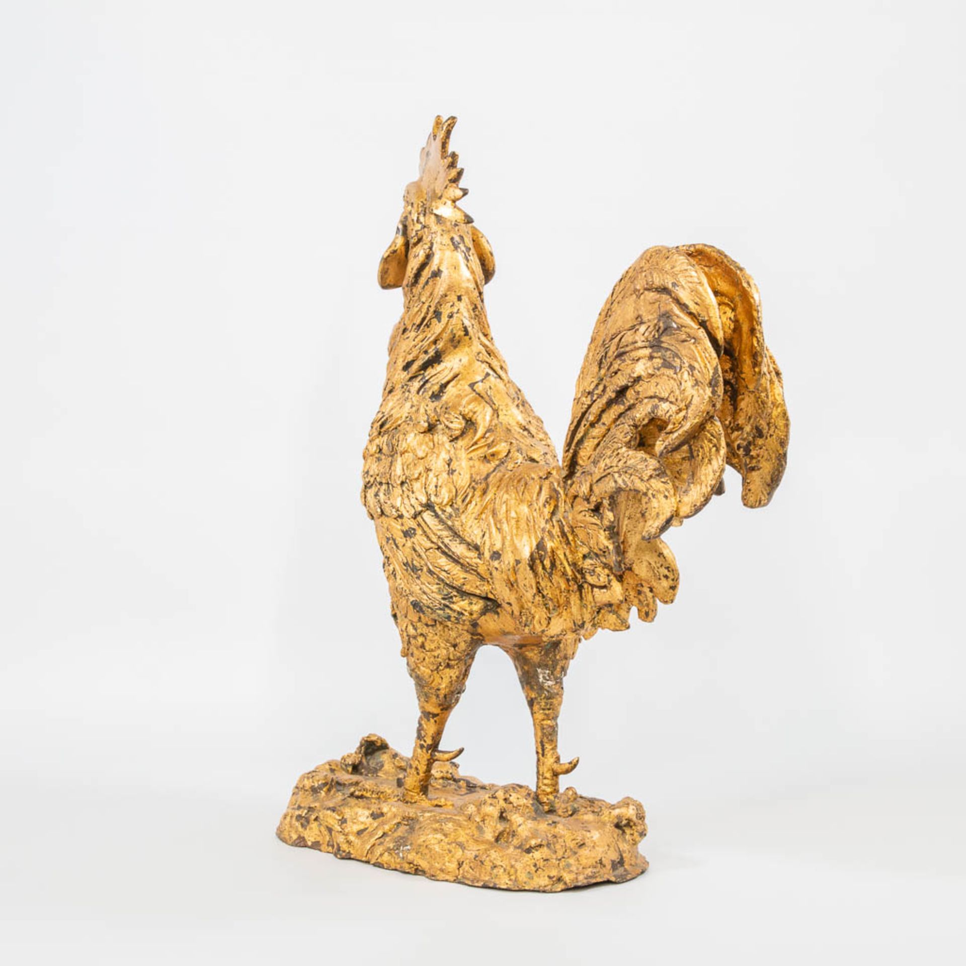 A gold plated bronze statue of a rooster. - Bild 10 aus 17