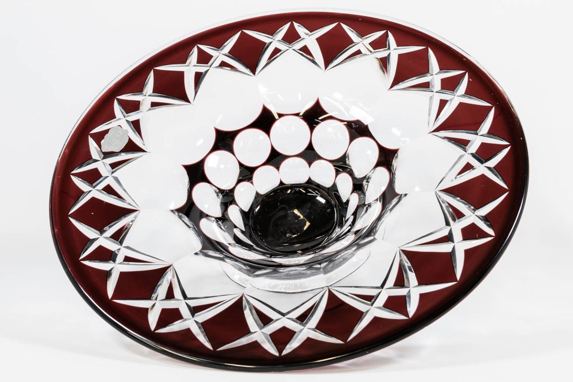 A hand-made Val Saint Lambert fruit bowl Clear and brown crystal, marked with sticker and signature. - Image 13 of 15