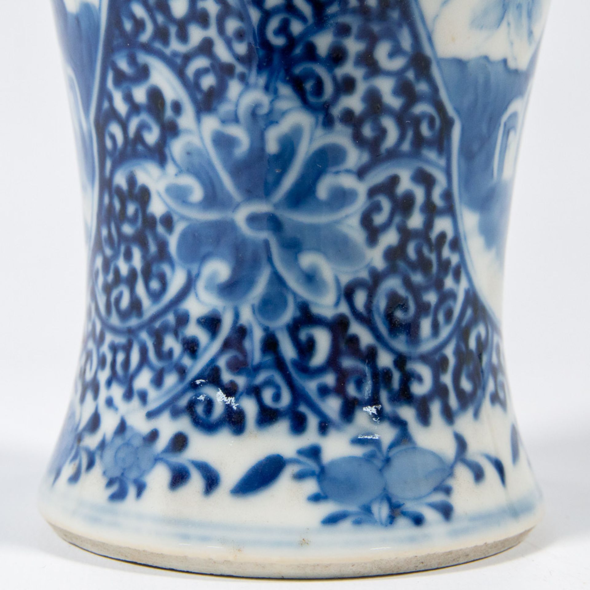 A Chinese vase, blue and white, marked Kangxi. - Image 29 of 32