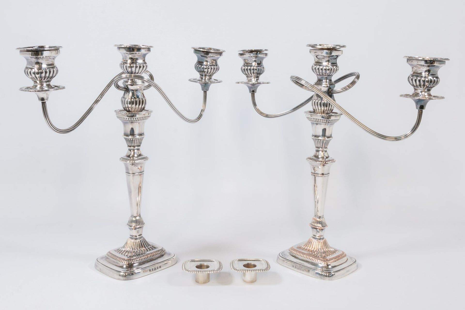 Pair of silver-plated candelabra - Bild 20 aus 31