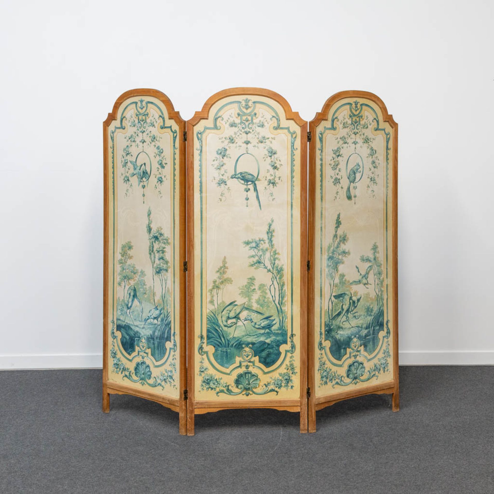 A hand painted folding screen / Room Divider with birds and landscapes - Bild 3 aus 21