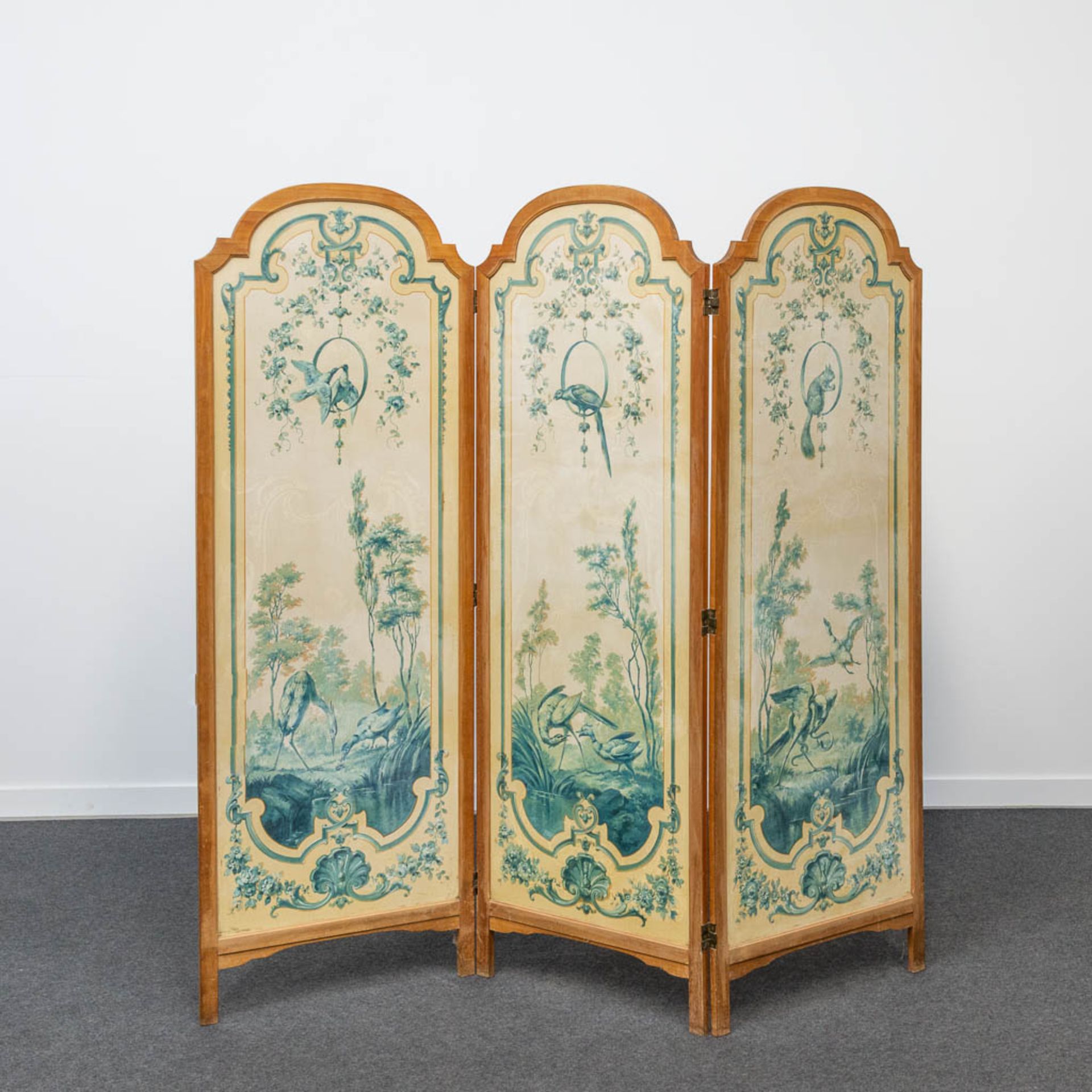 A hand painted folding screen / Room Divider with birds and landscapes - Bild 8 aus 21