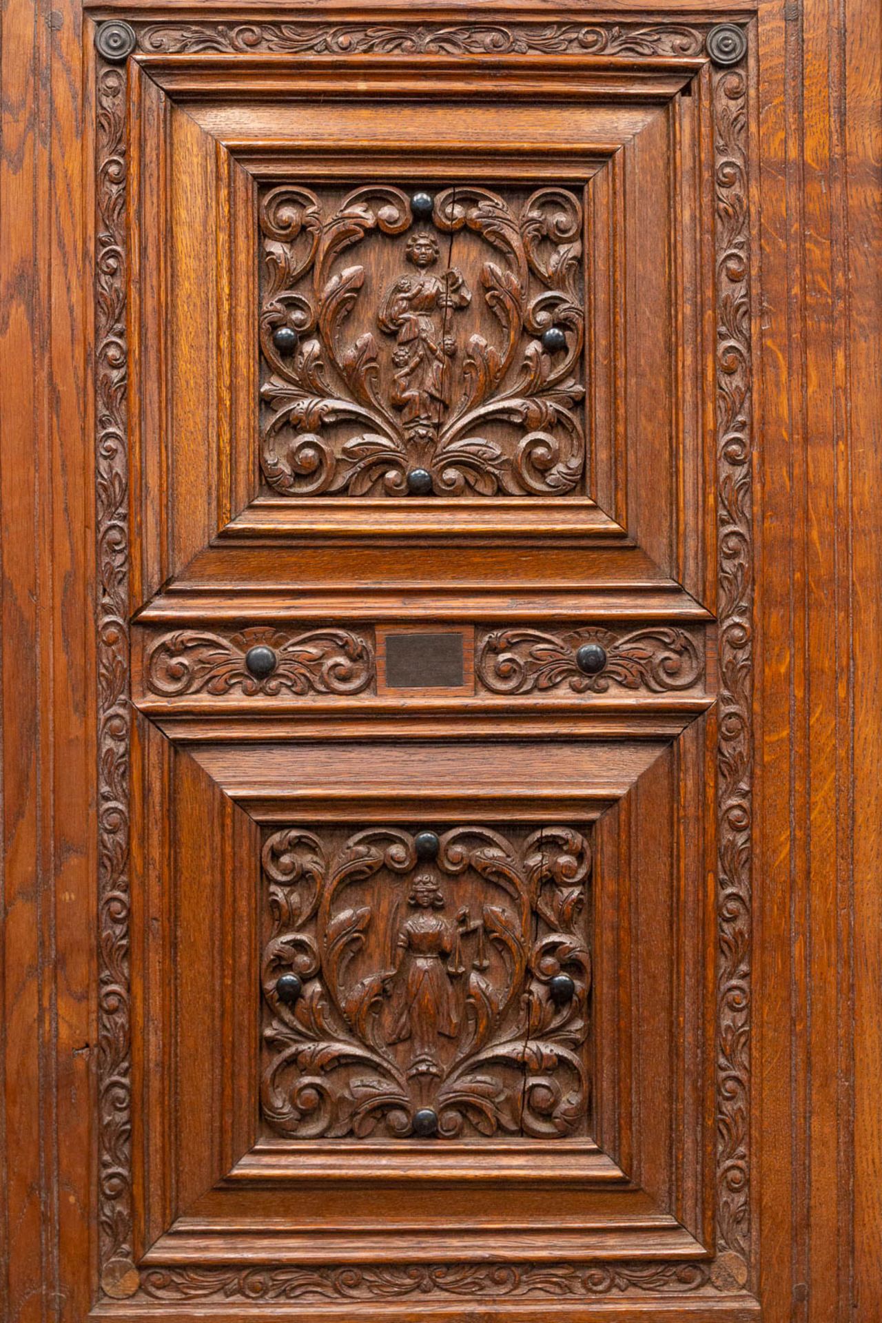 A cabinet, made in Flemish renaissance style, oak with fine sculptures, 19th century. - Image 25 of 27