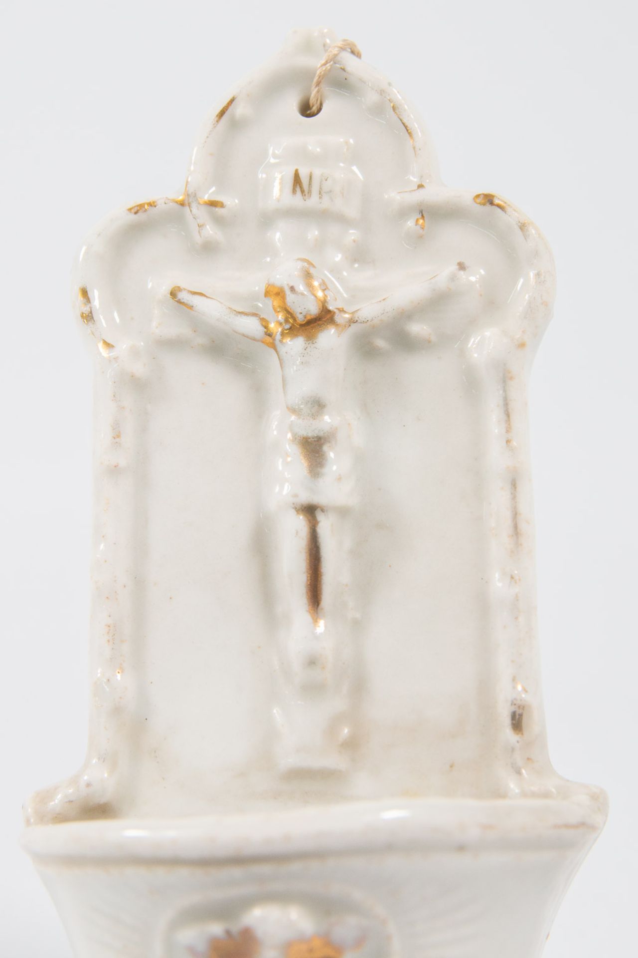 A collection of 11 bisque porcelain holy statues, Mary, Joseph, and Madonna. - Image 22 of 49