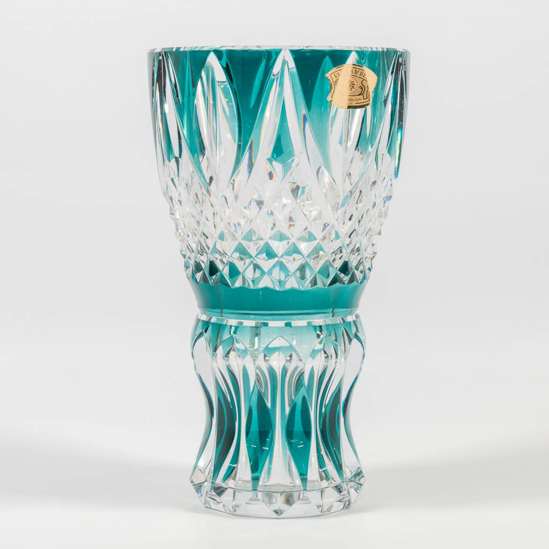 A large Val Saint Lambert crystal vase, marked with sticker and signature. - Image 5 of 13