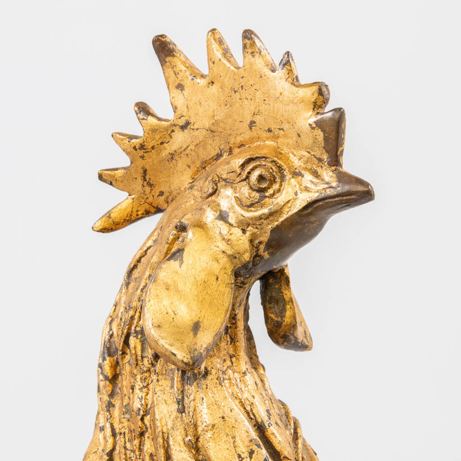 A gold plated bronze statue of a rooster. - Bild 14 aus 17